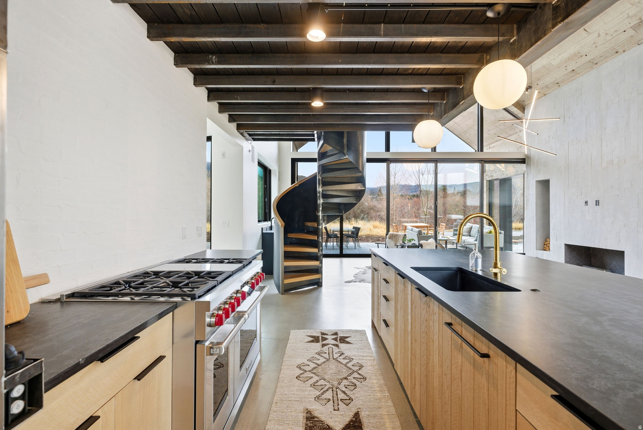 6950 N RIVER VALLEY DR