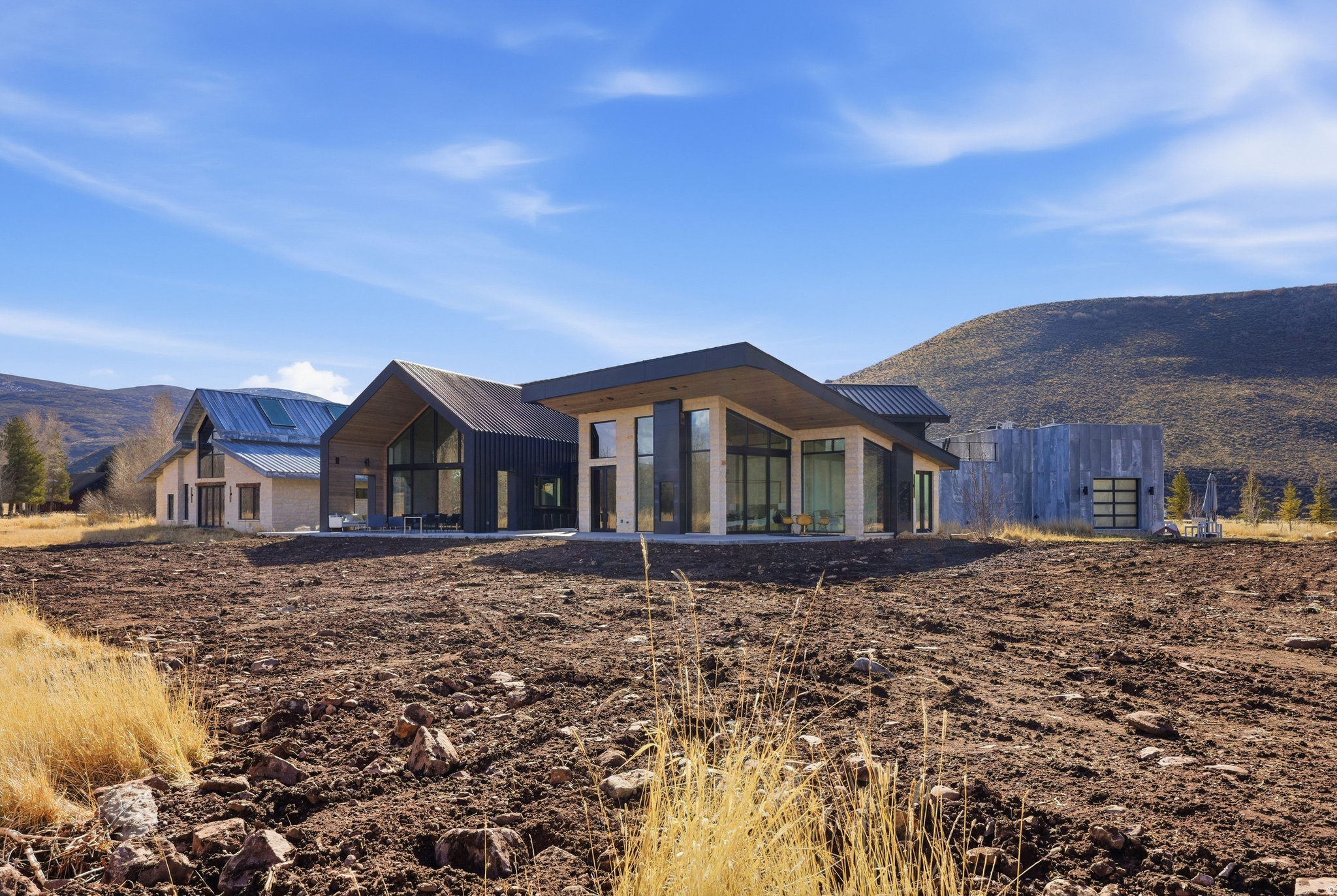 6950 N RIVER VALLEY DR