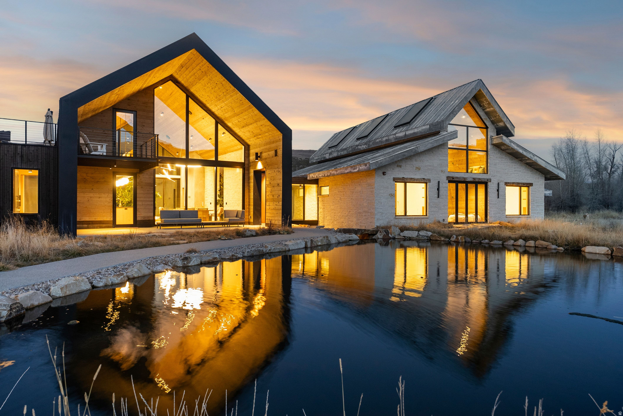 6950 N RIVER VALLEY DR