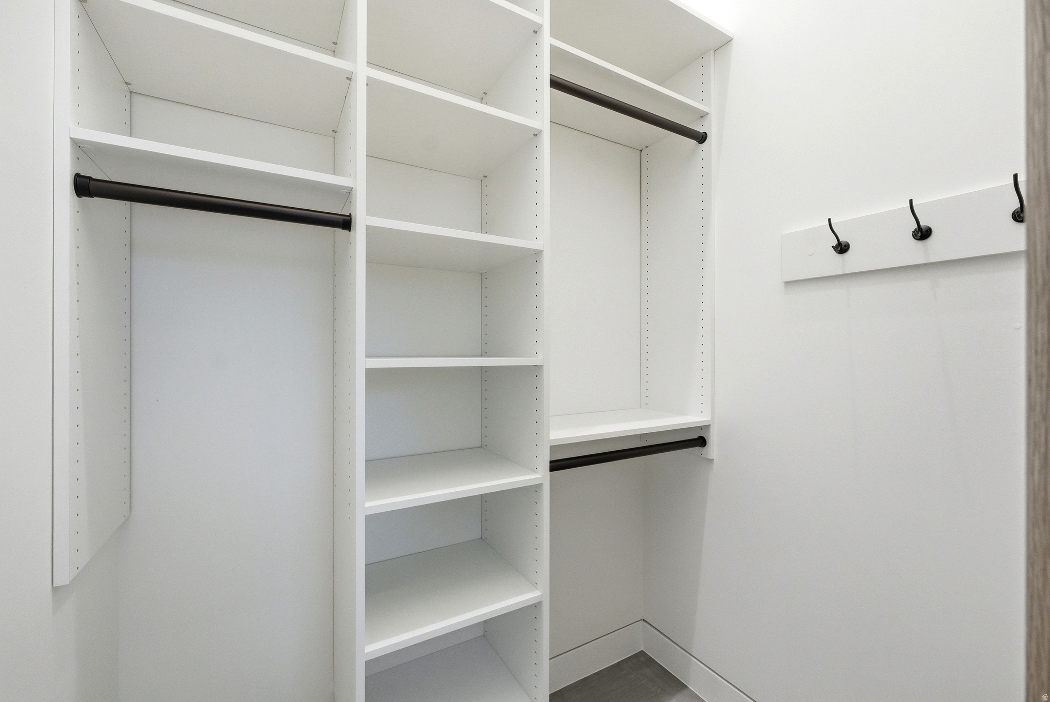 6950 N RIVER VALLEY DR