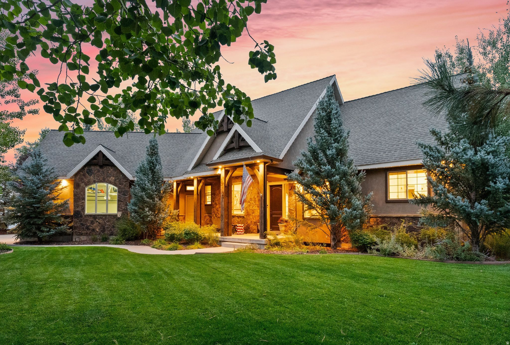 1911 EVENING STAR DR