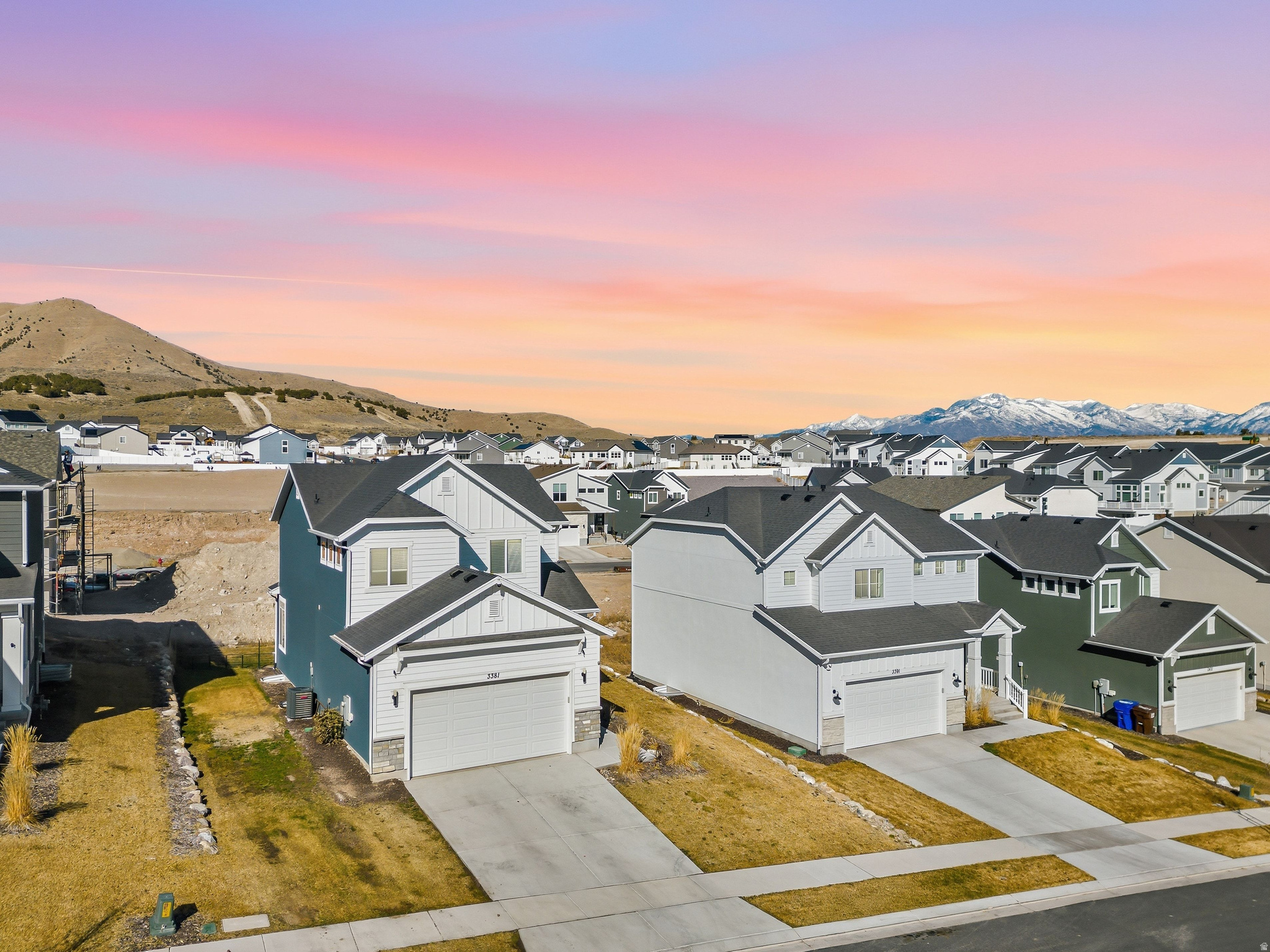 3381 E STILLWATER
