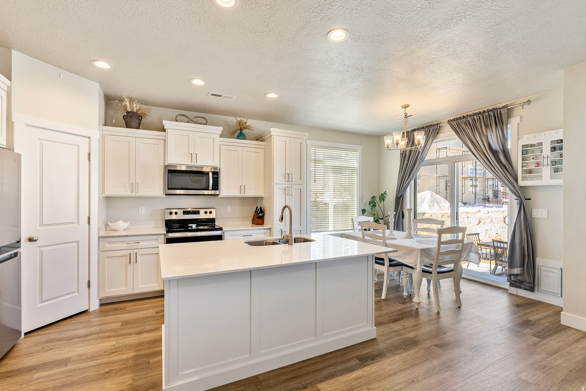 3381 E STILLWATER