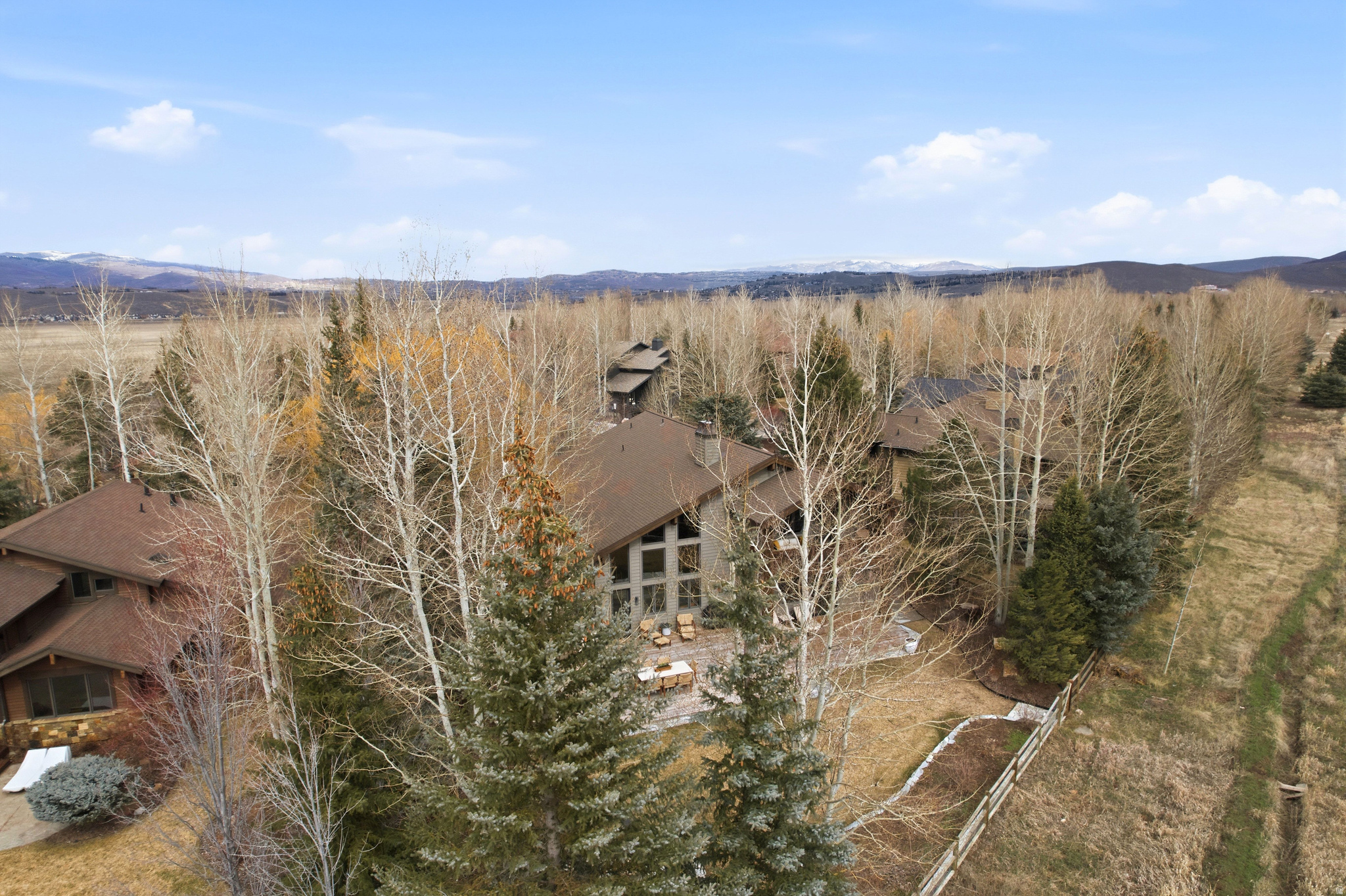 1213 ANGUS CT