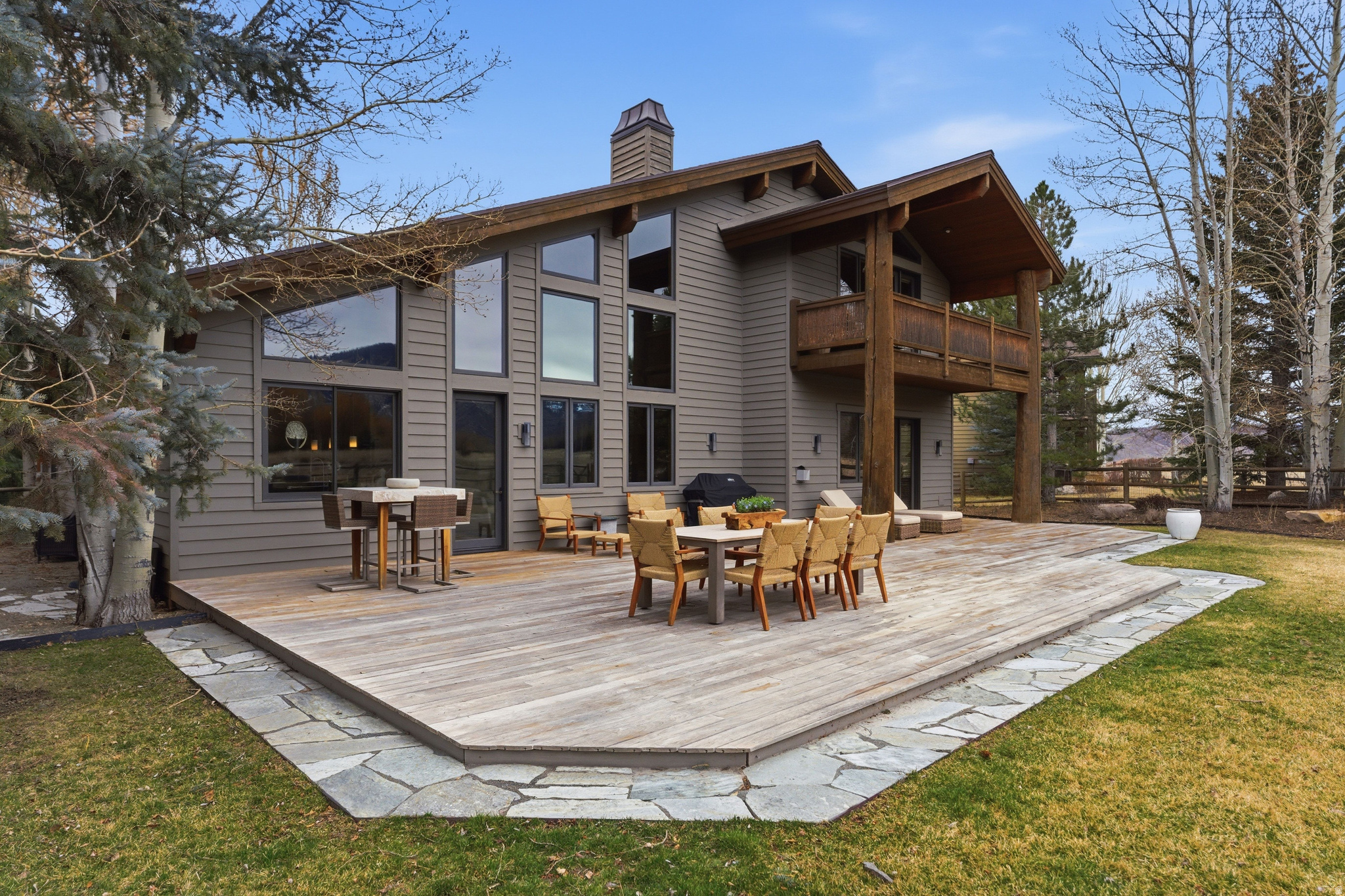 1213 ANGUS CT