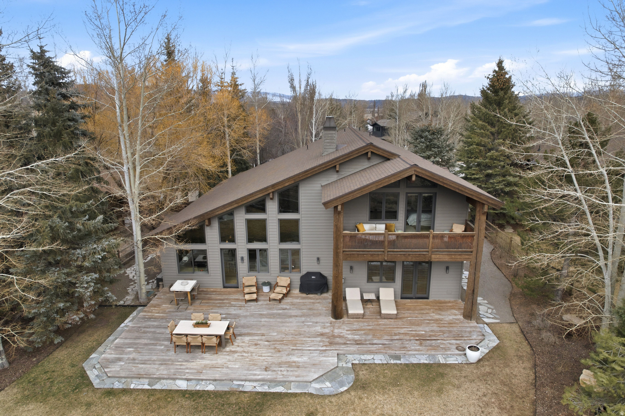 1213 ANGUS CT