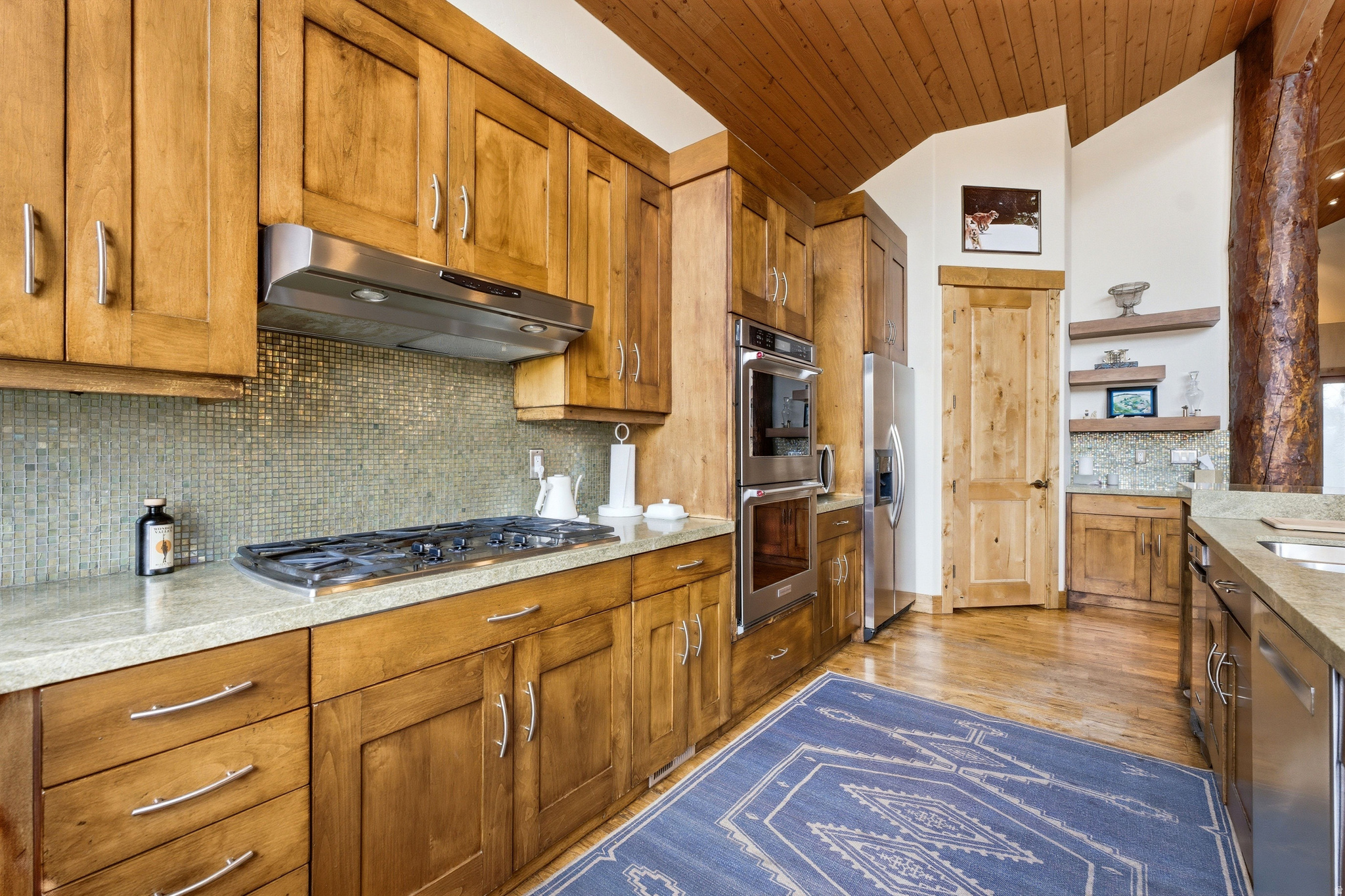 1213 ANGUS CT