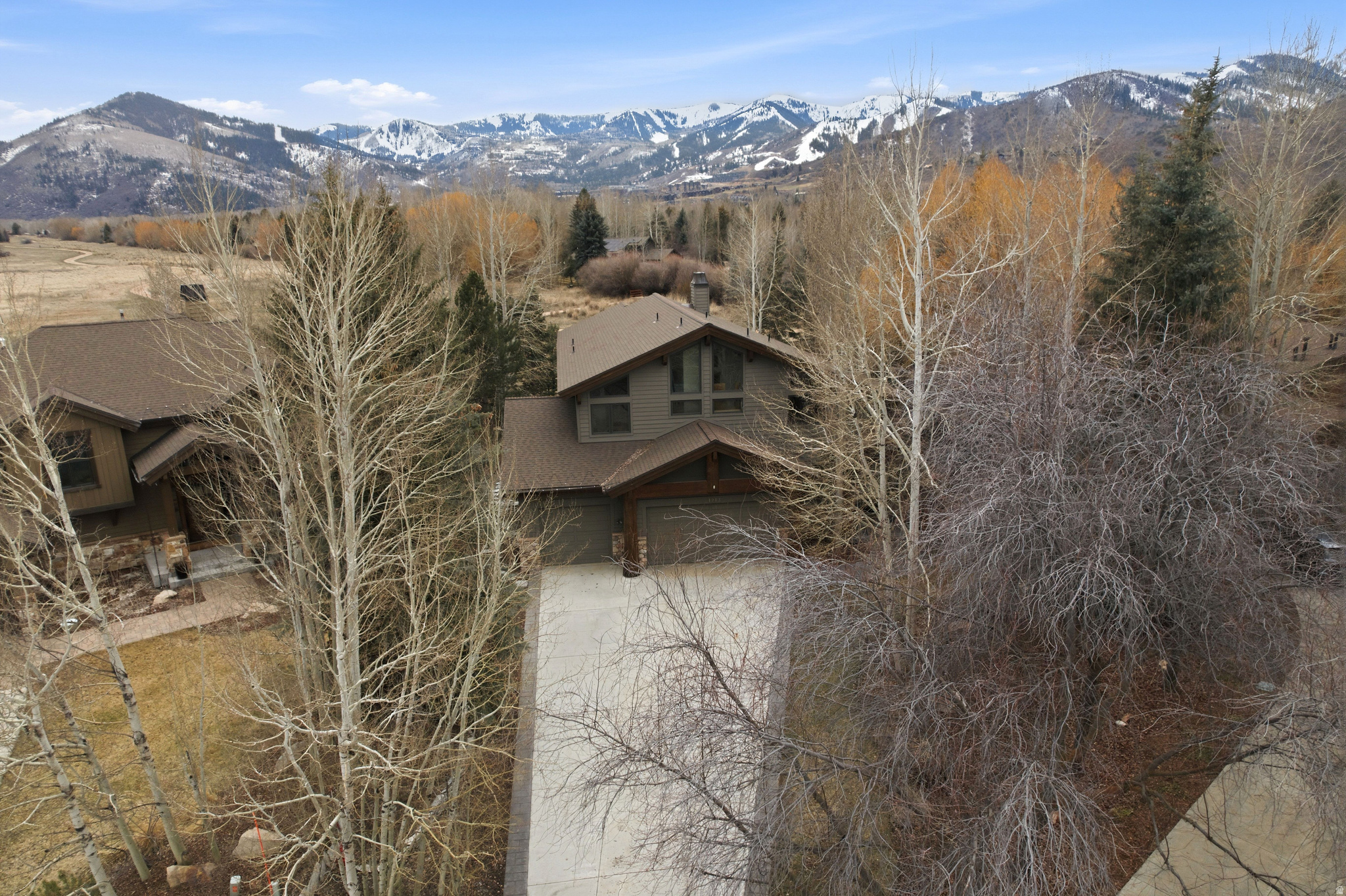 1213 ANGUS CT