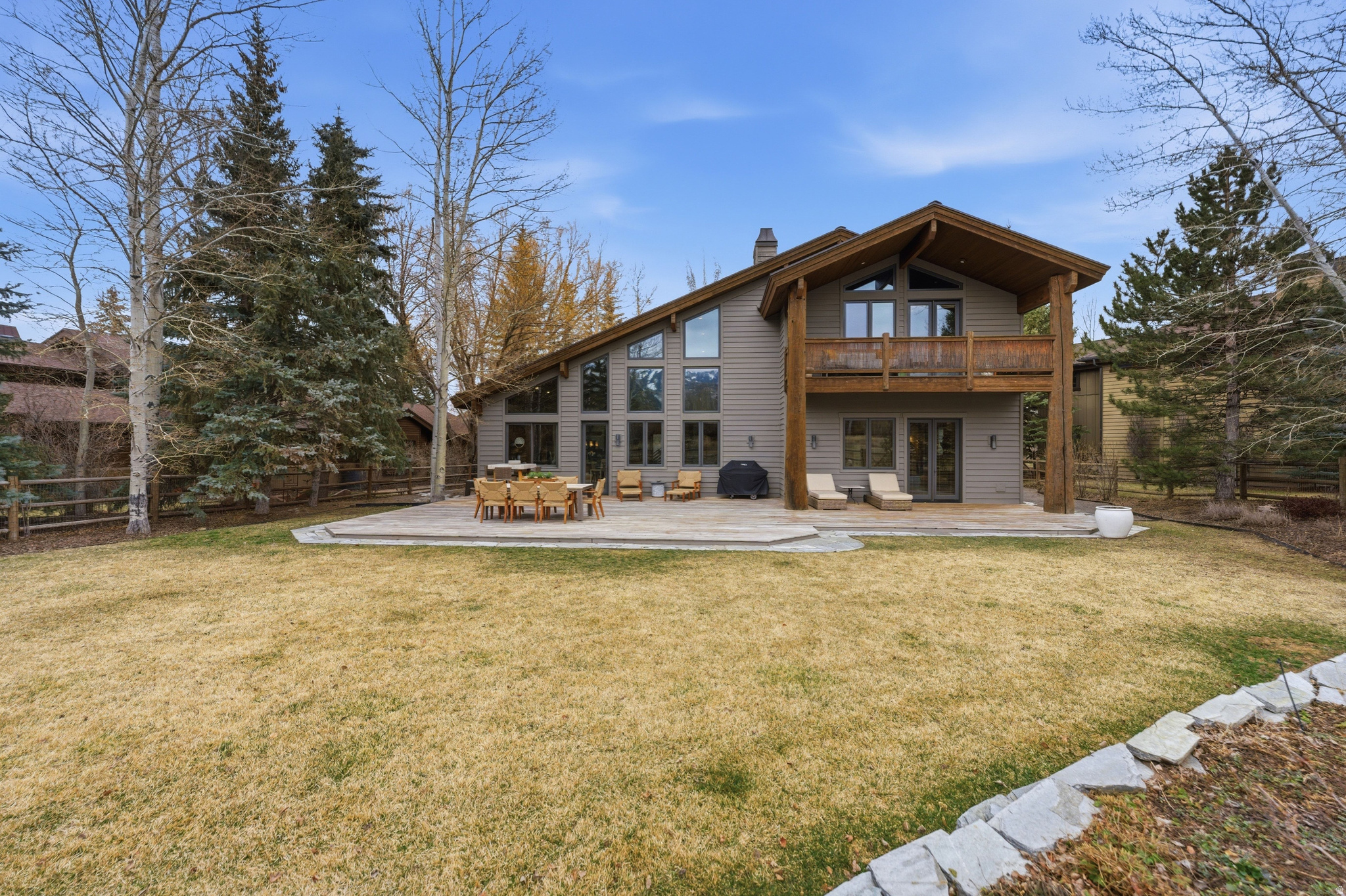 1213 ANGUS CT