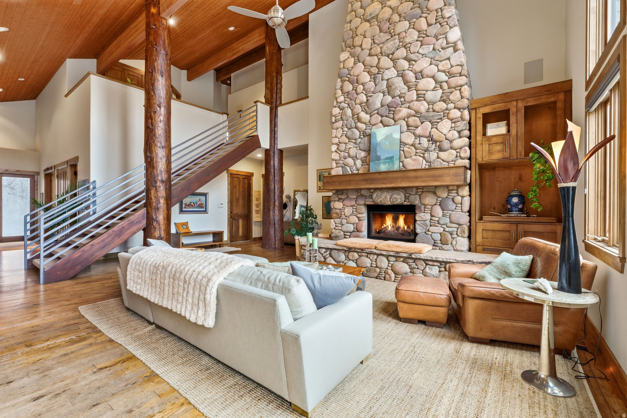 1213 ANGUS CT