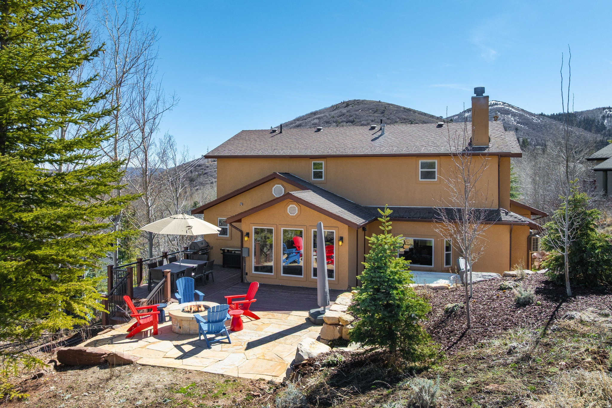 7985 BOOTHILL DR