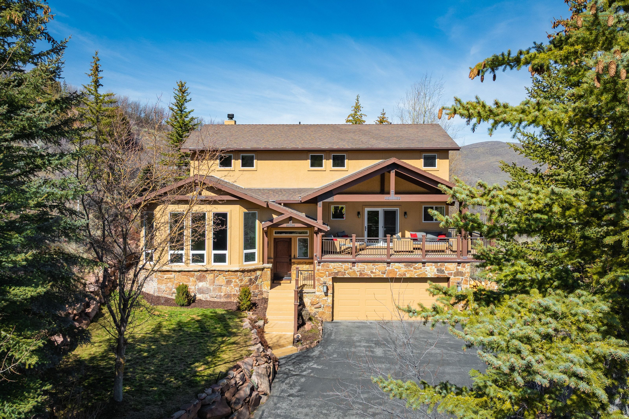 7985 BOOTHILL DR