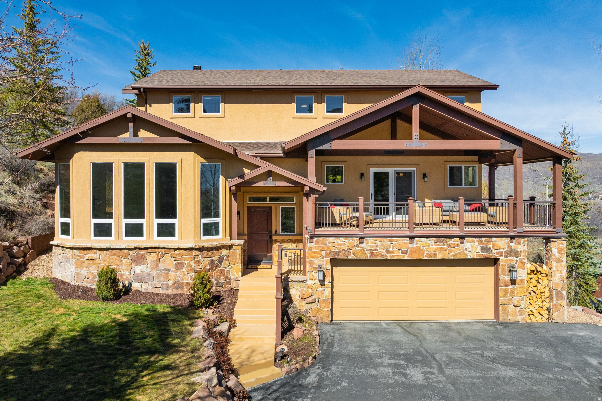 7985 BOOTHILL DR