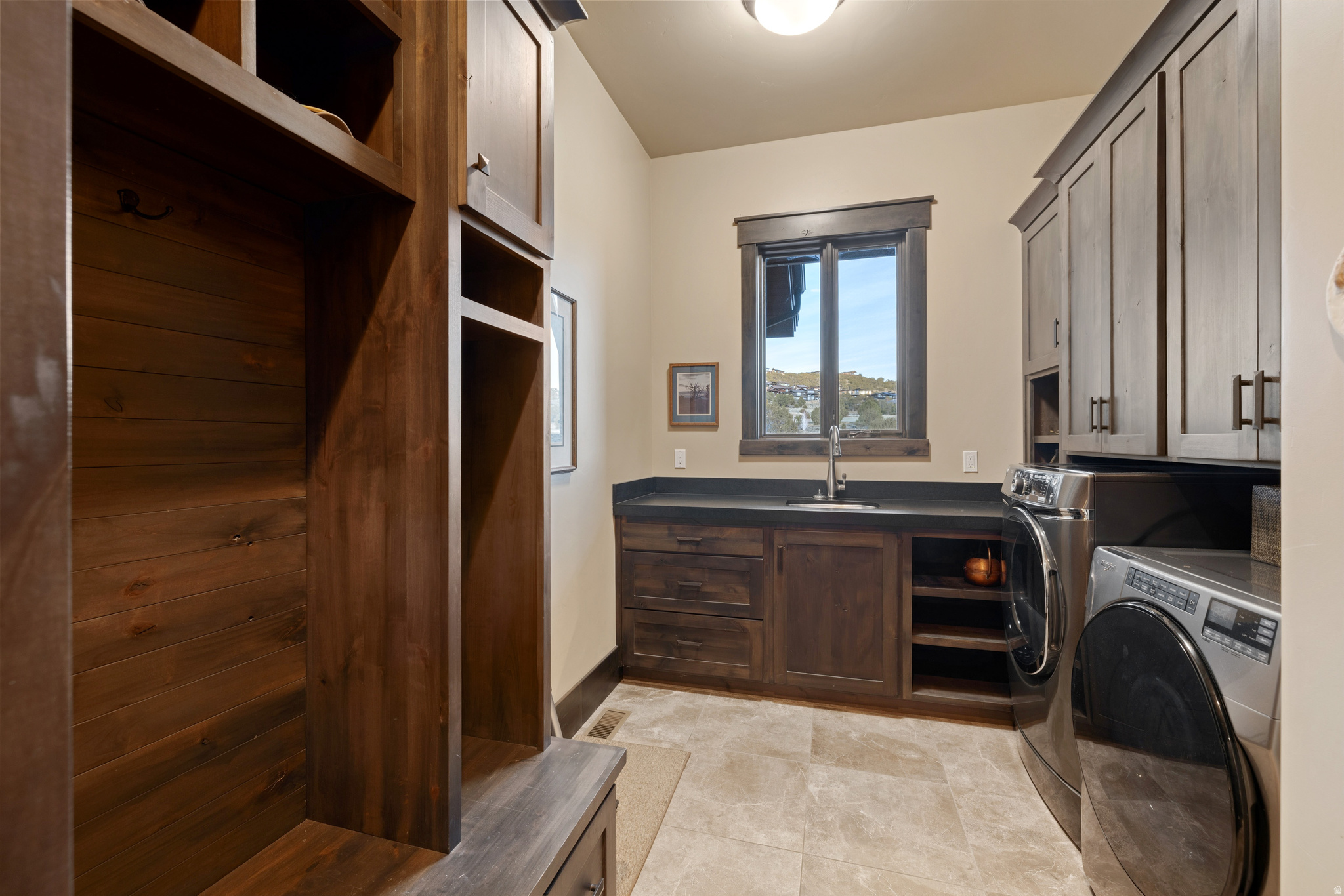 800 N CHIMNEY ROCK RD #256