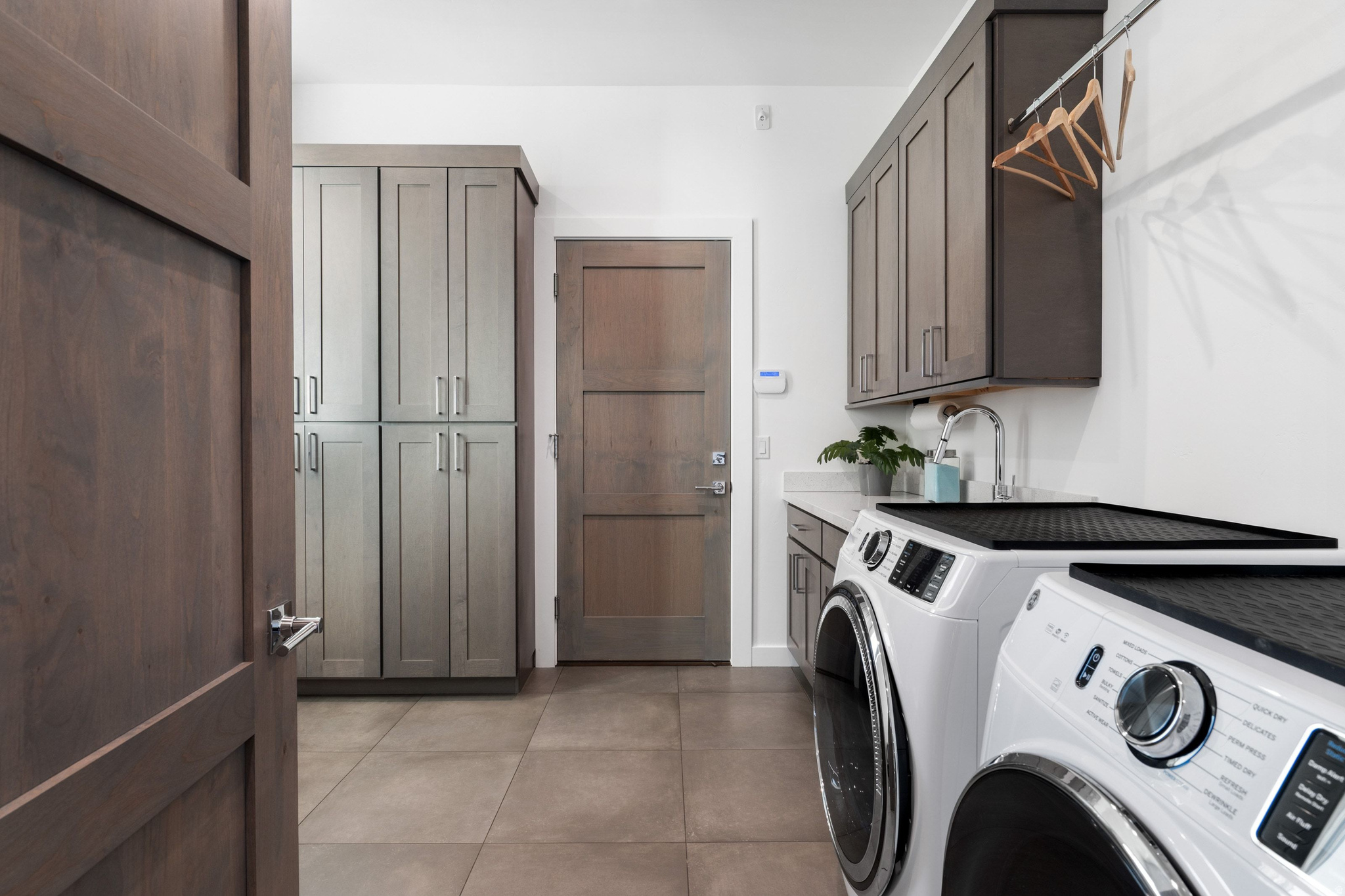 832 N BURRO PEAK CIR #MVV-10