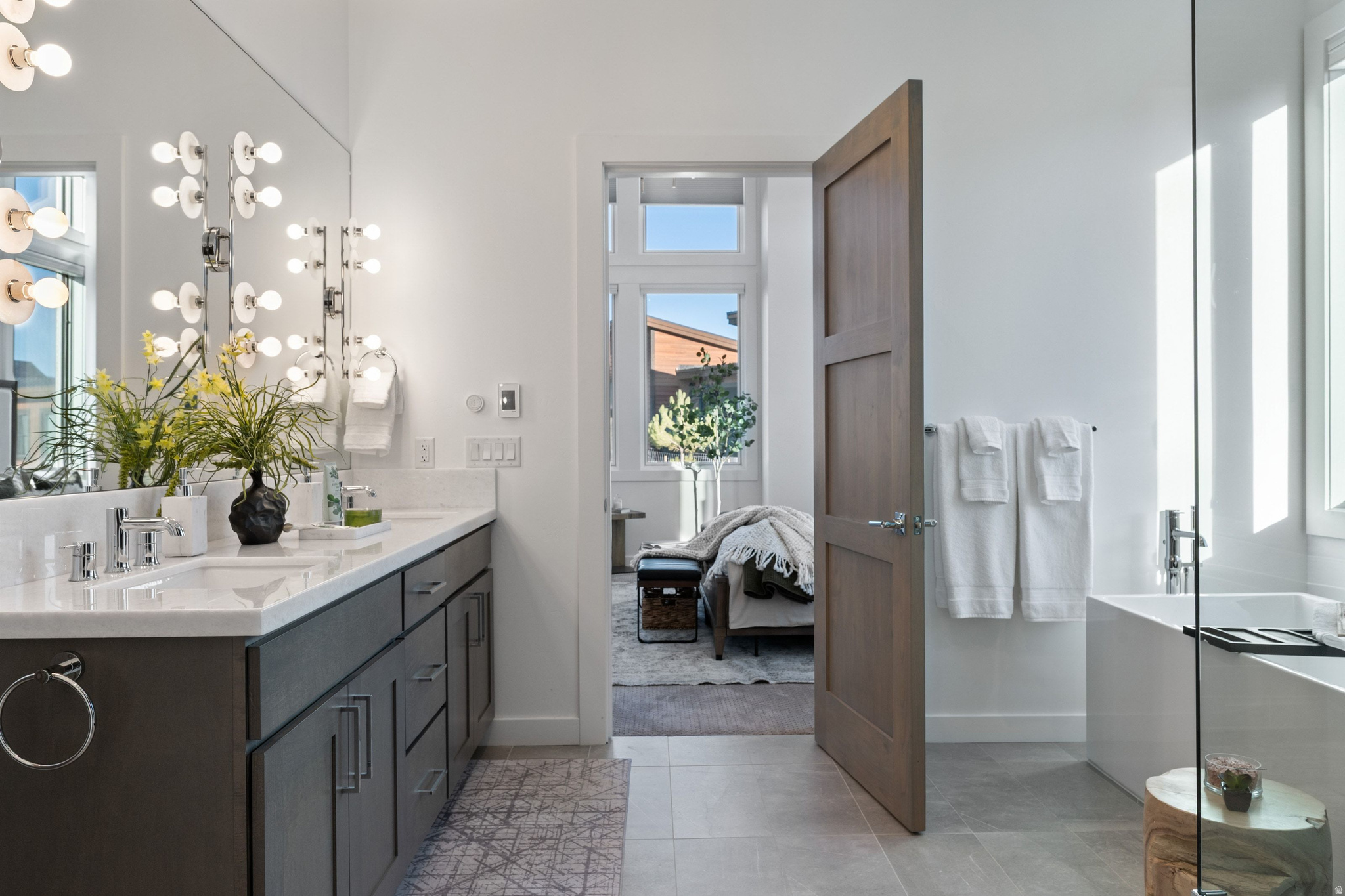 832 N BURRO PEAK CIR #MVV-10