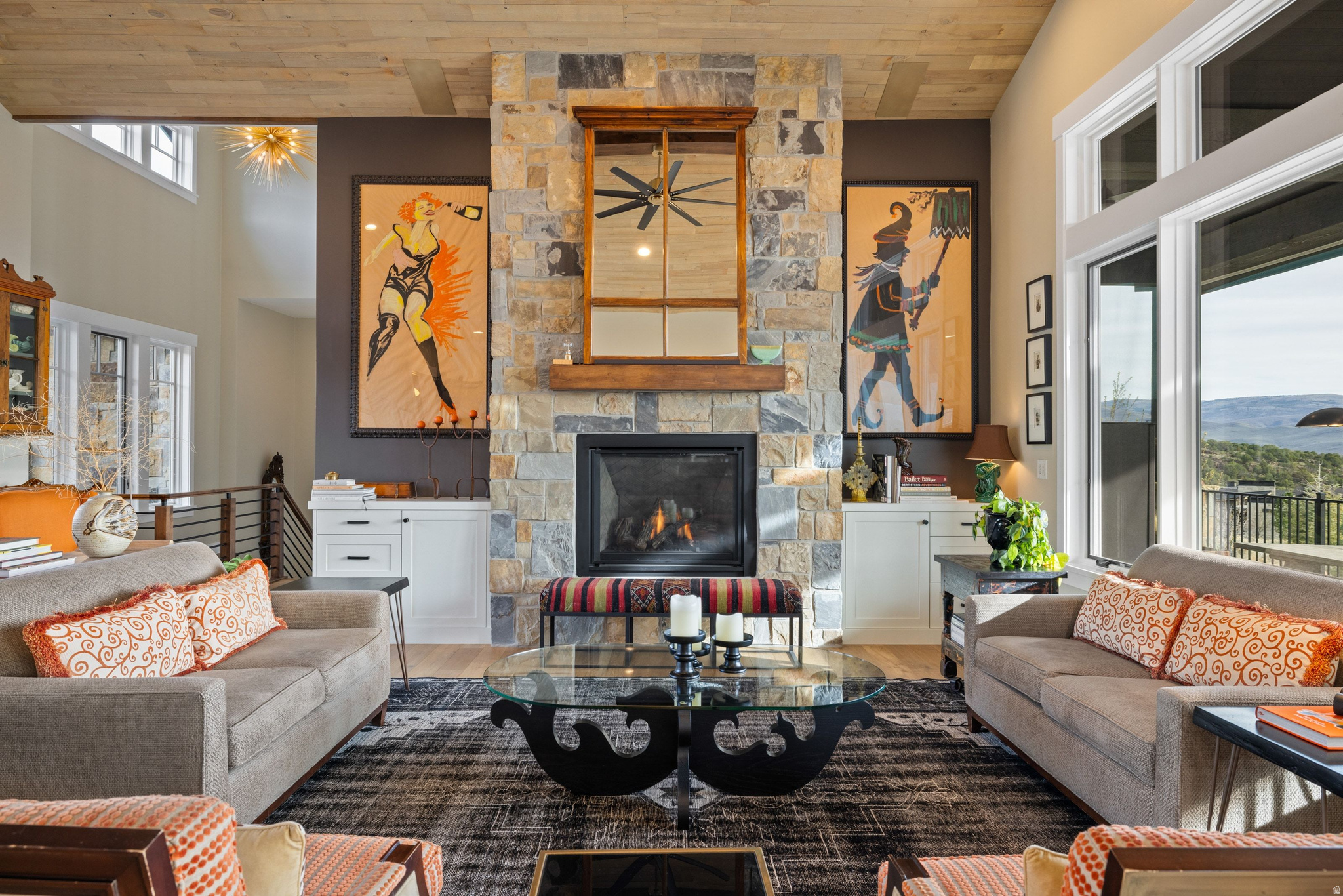 711 N RED LEDGES BLVD