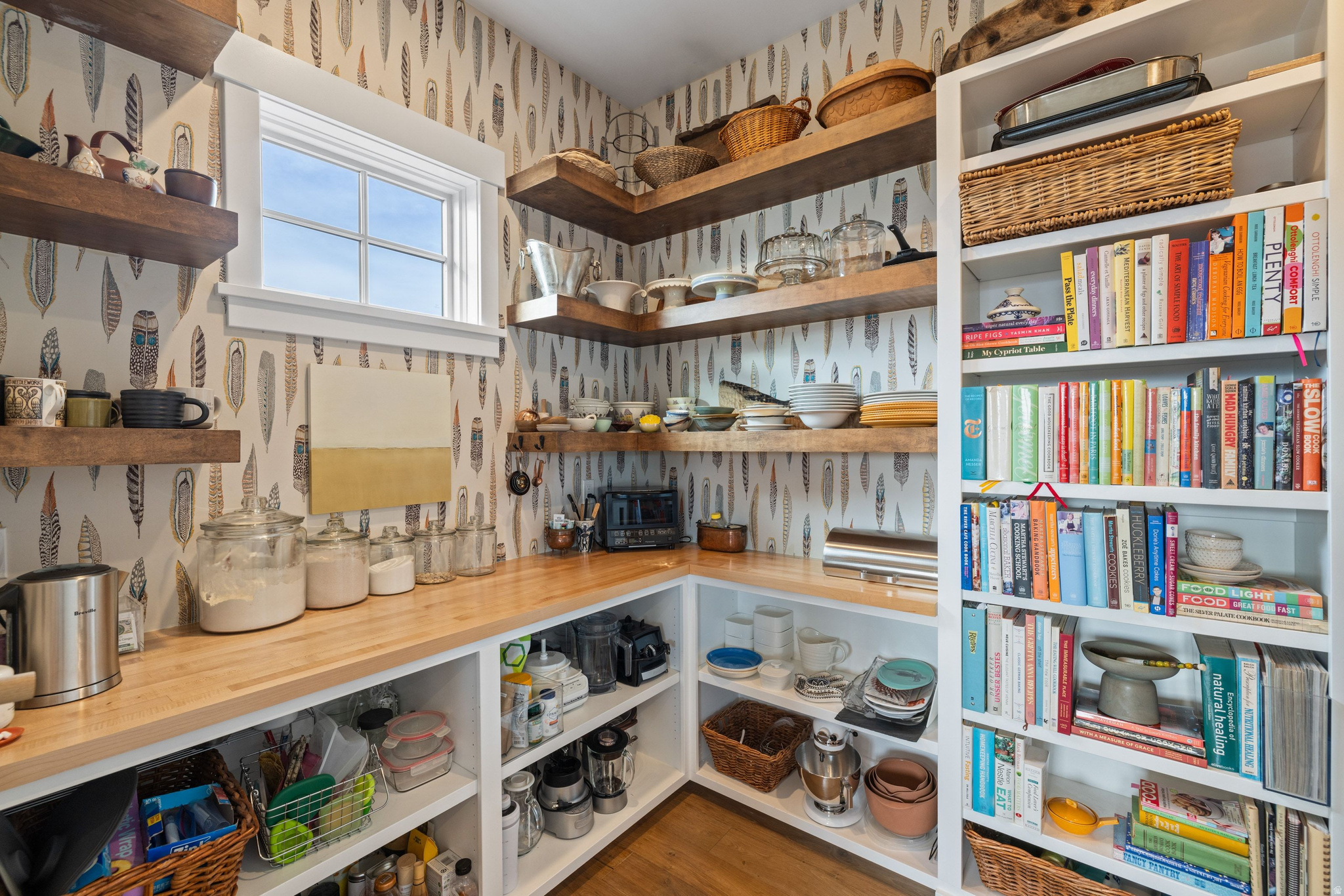 711 N RED LEDGES BLVD