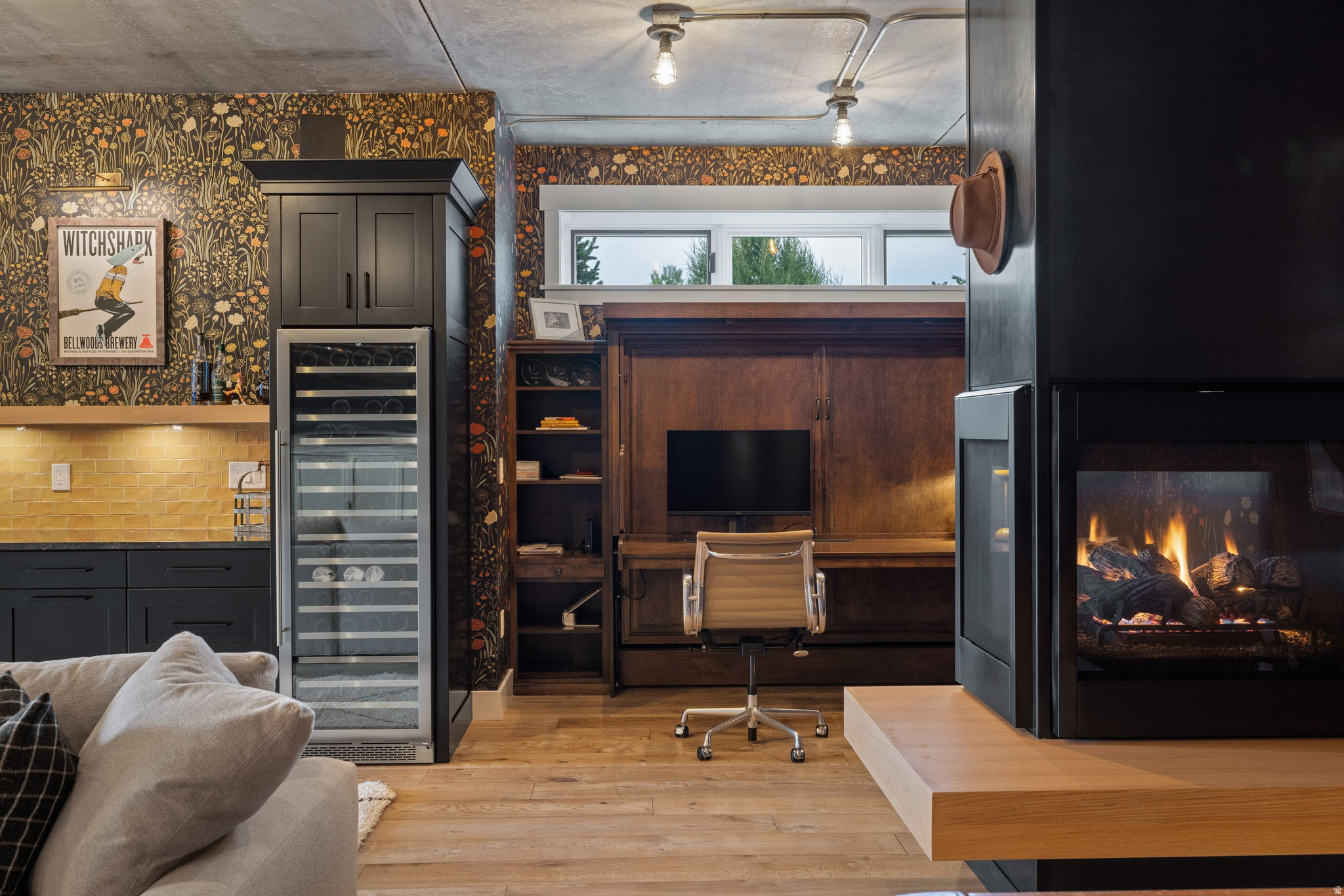 711 N RED LEDGES BLVD