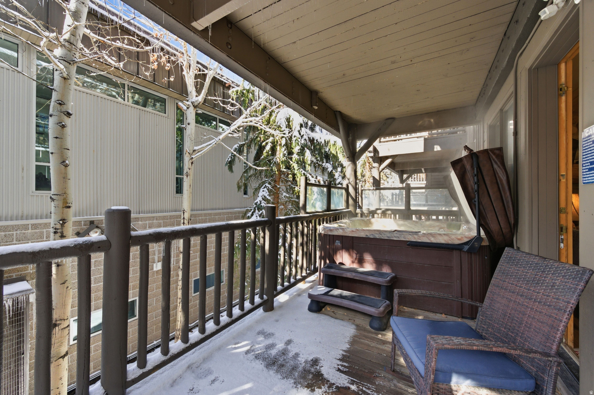 7447 ROYAL STREET #252