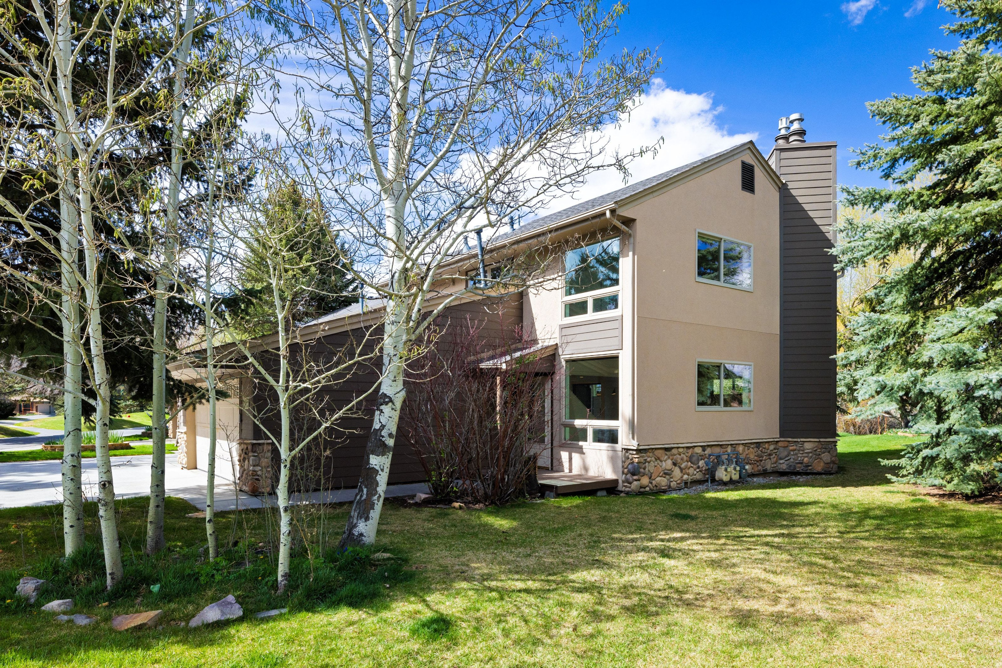 4824 N MEADOW LOOP RD #7