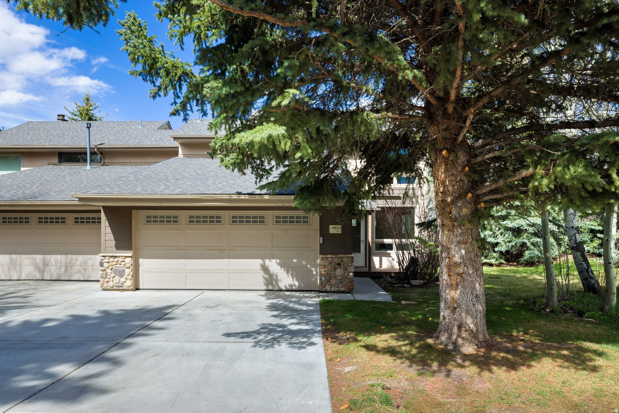 4824 N MEADOW LOOP RD #7