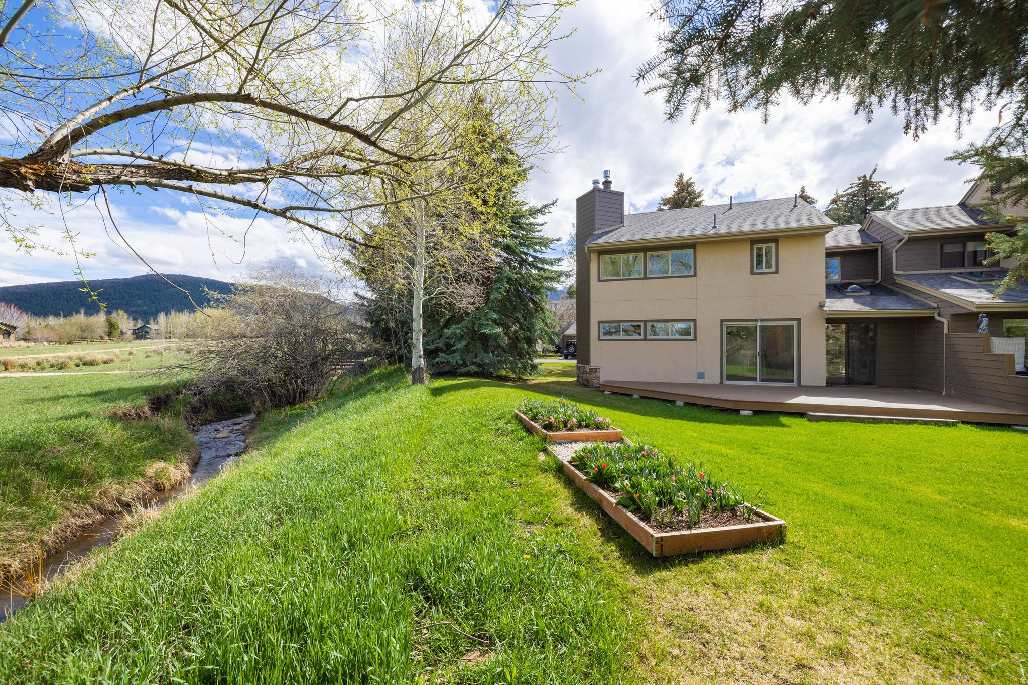 4824 N MEADOW LOOP RD #7