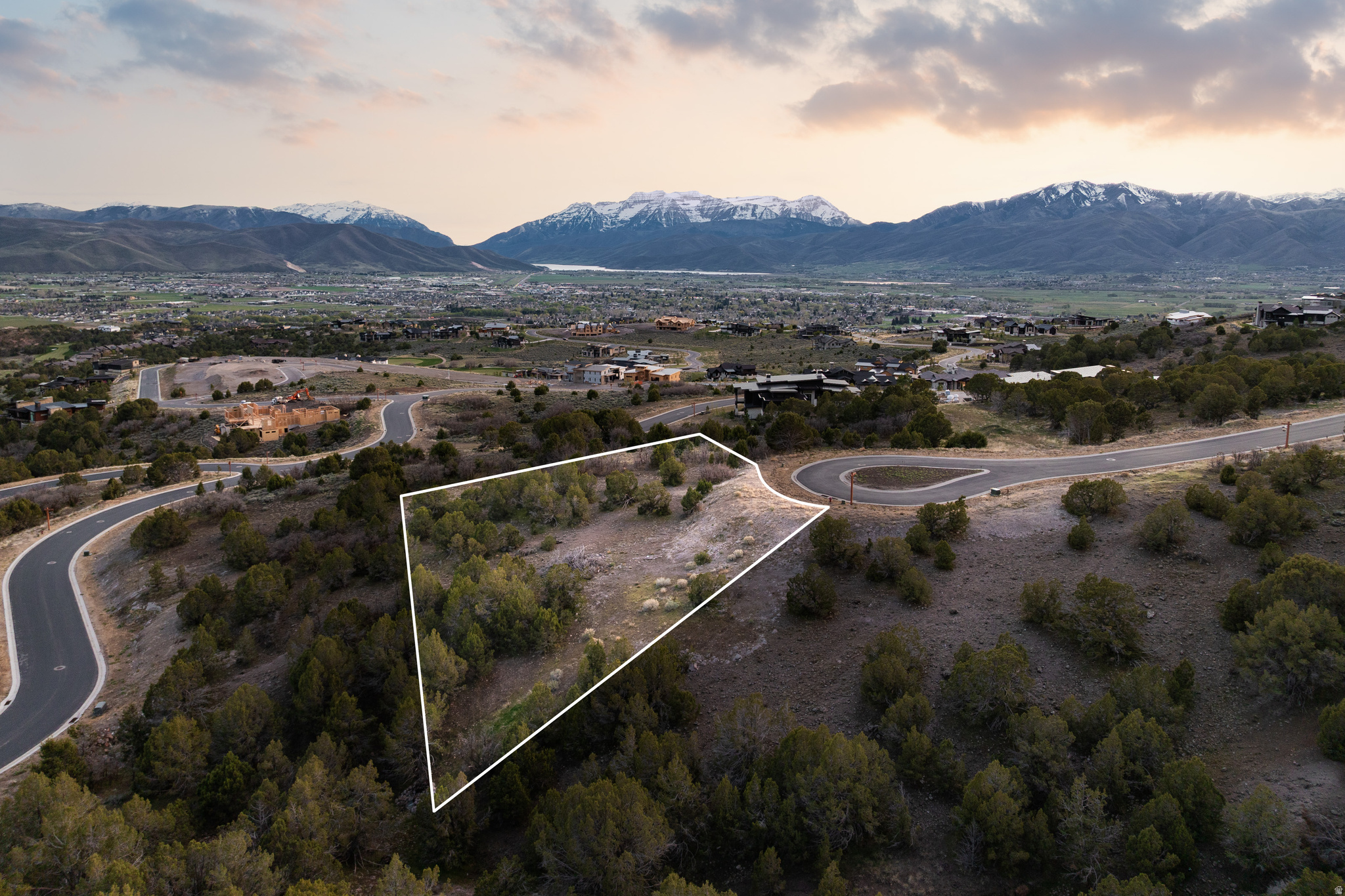 1472 N RED CASTLE CIR Unit: 649