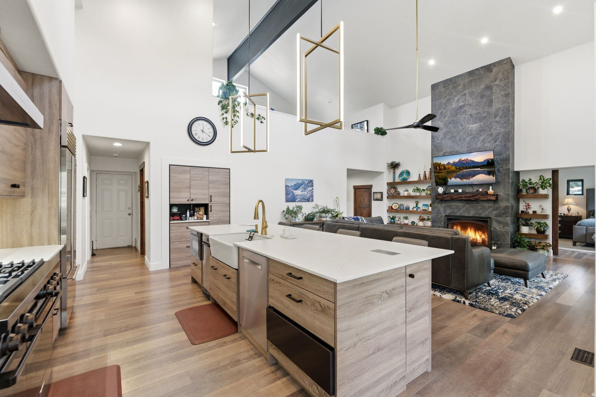 4721 WINCHESTER CT