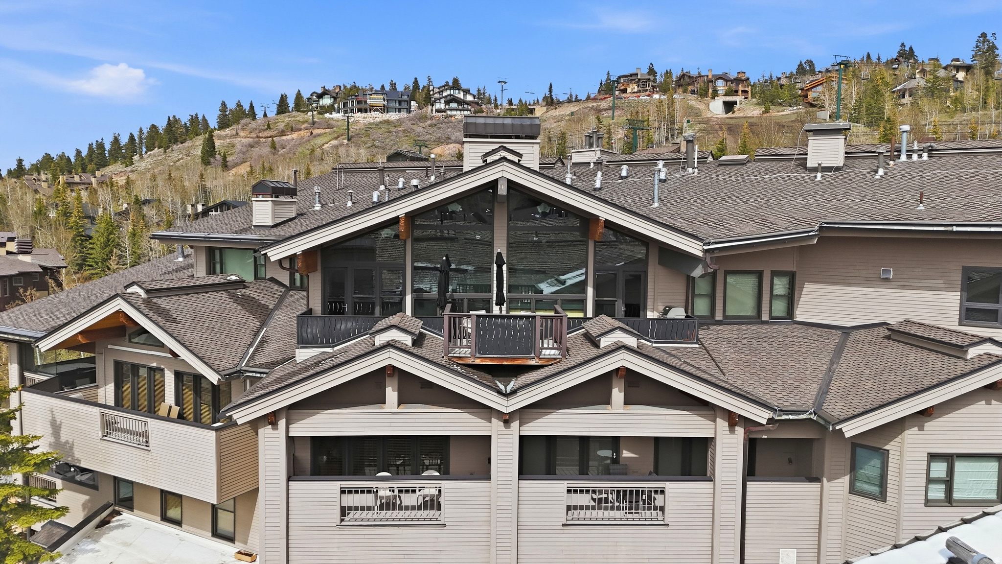 7620 ROYAL ST #402