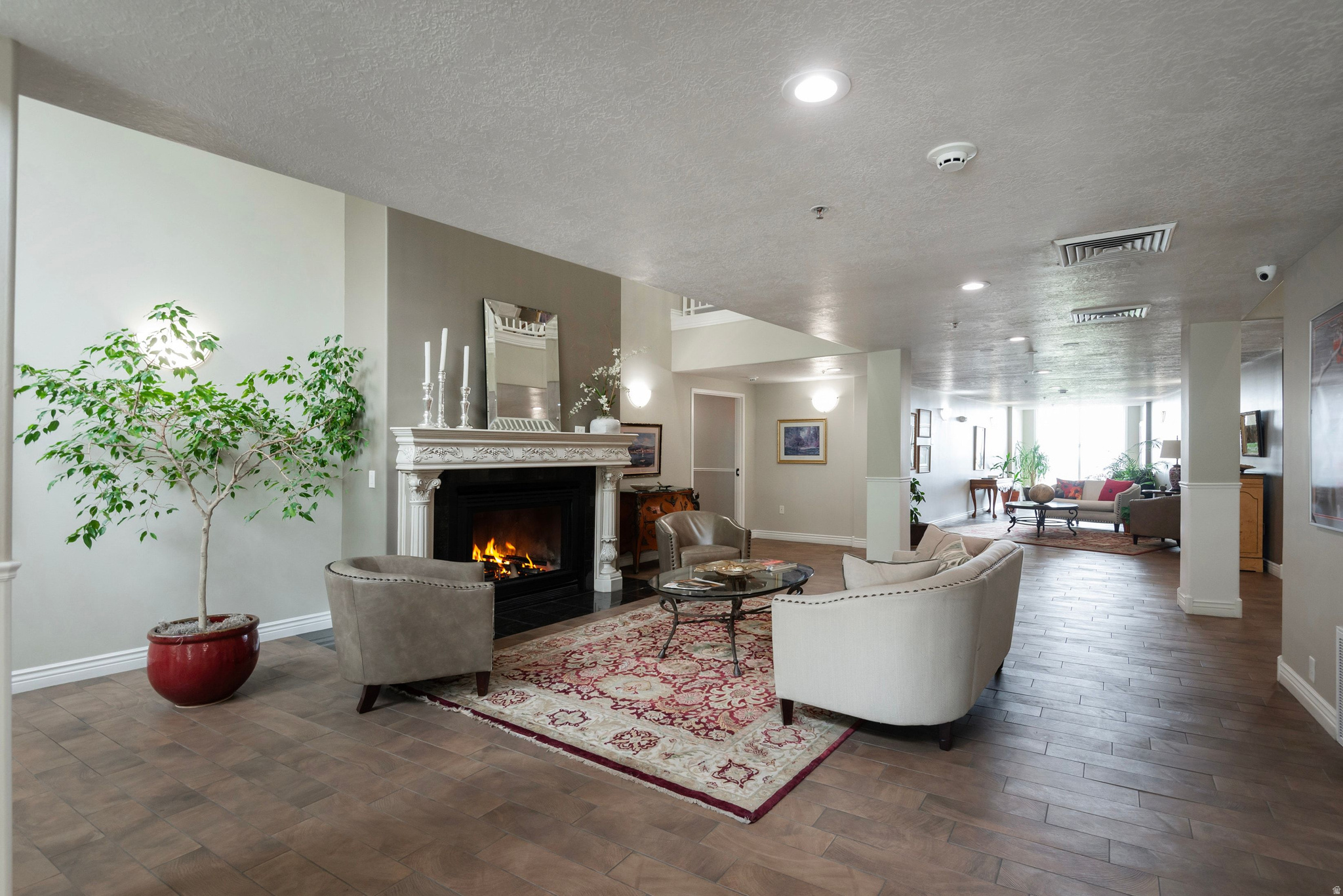 3075 KENNEDY DR #210