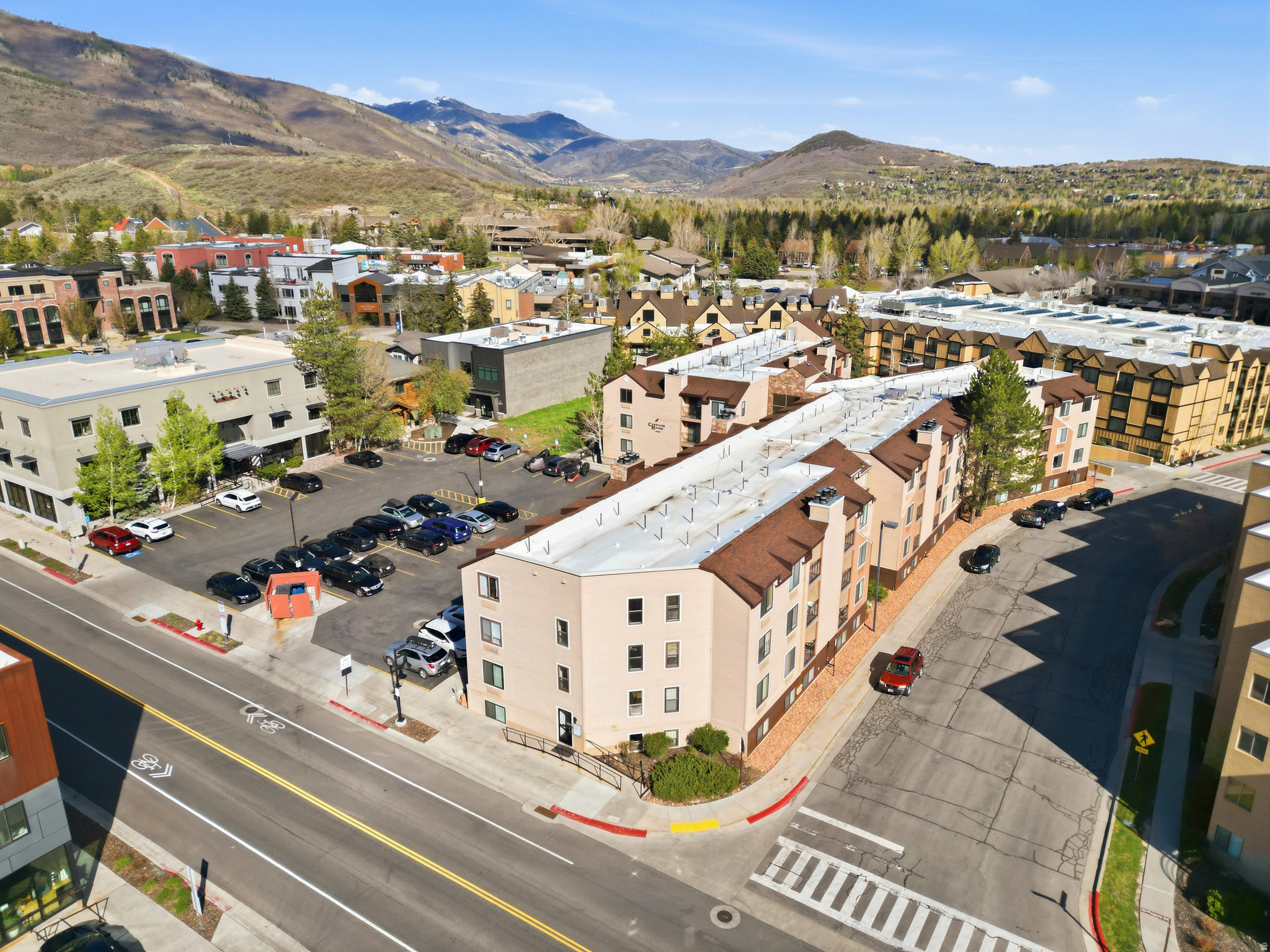 1940 PROSPECTOR AVE #423