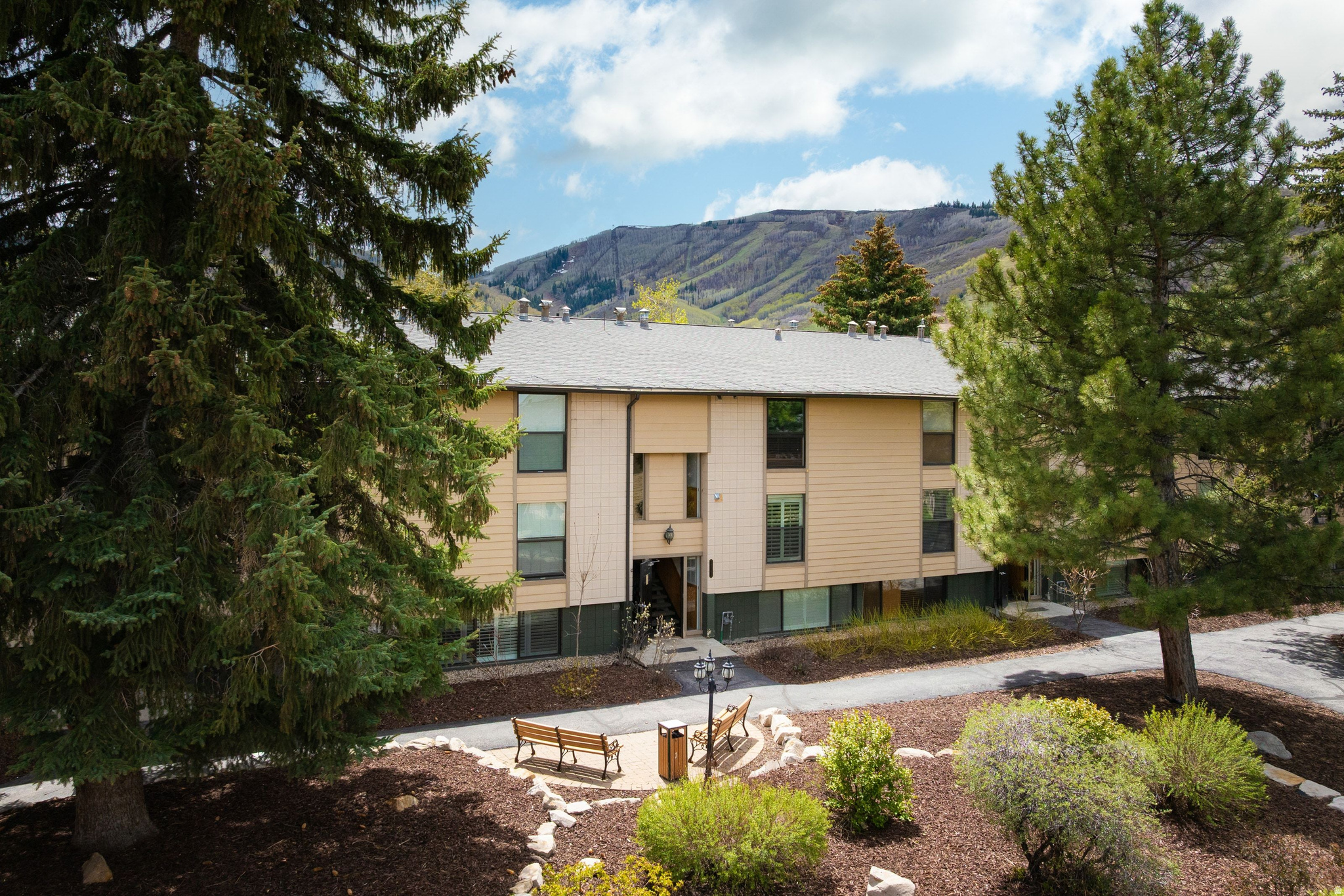 1150 DEER VALLEY DR #1061
