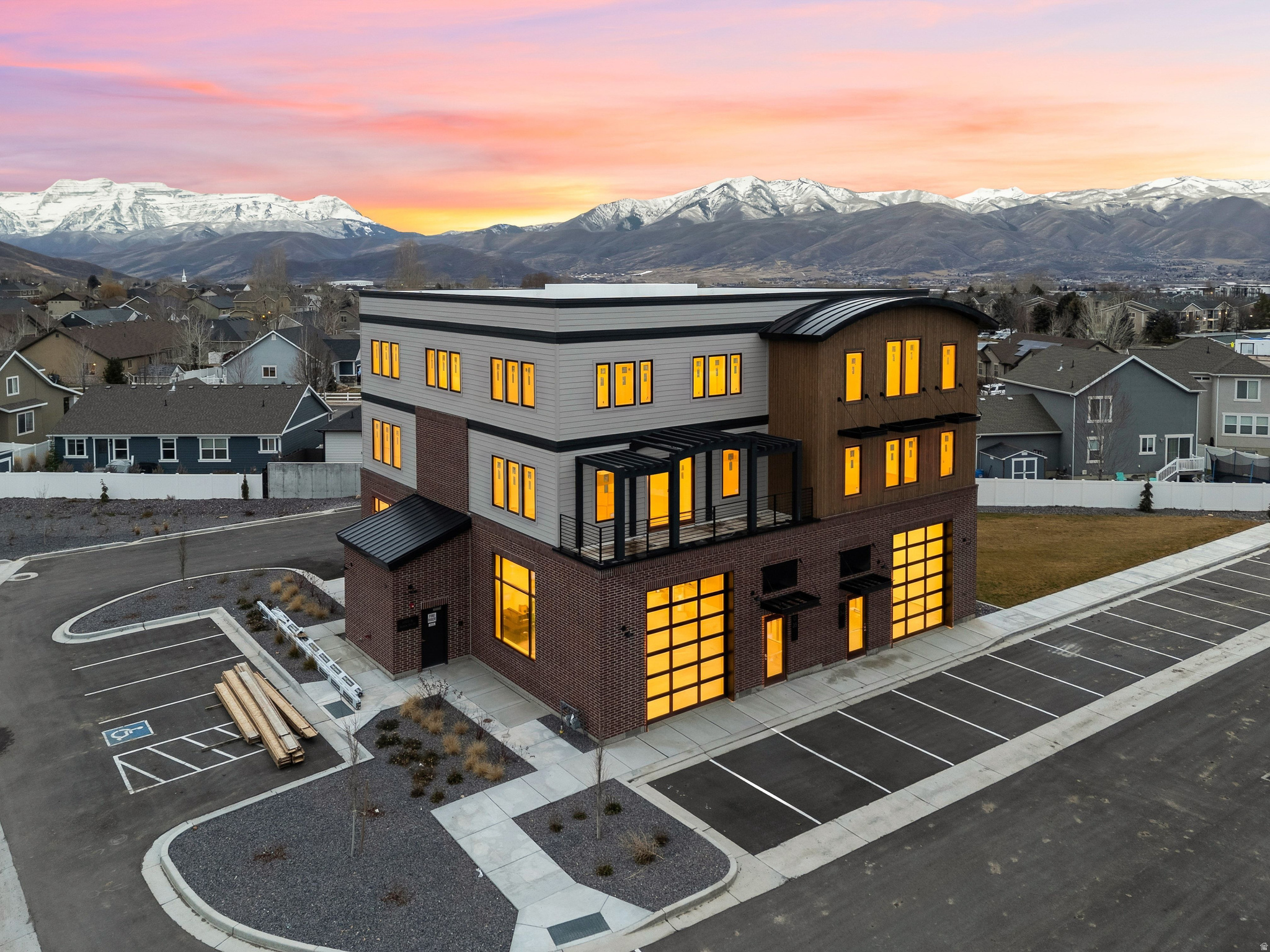 1922 S HIGHWAY 40 #40