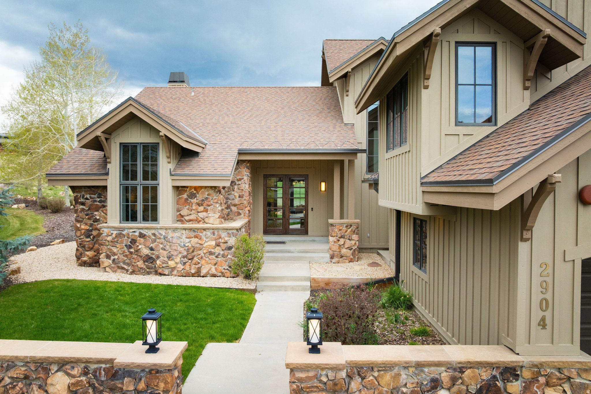 2904 AMERICAN SADDLER DR