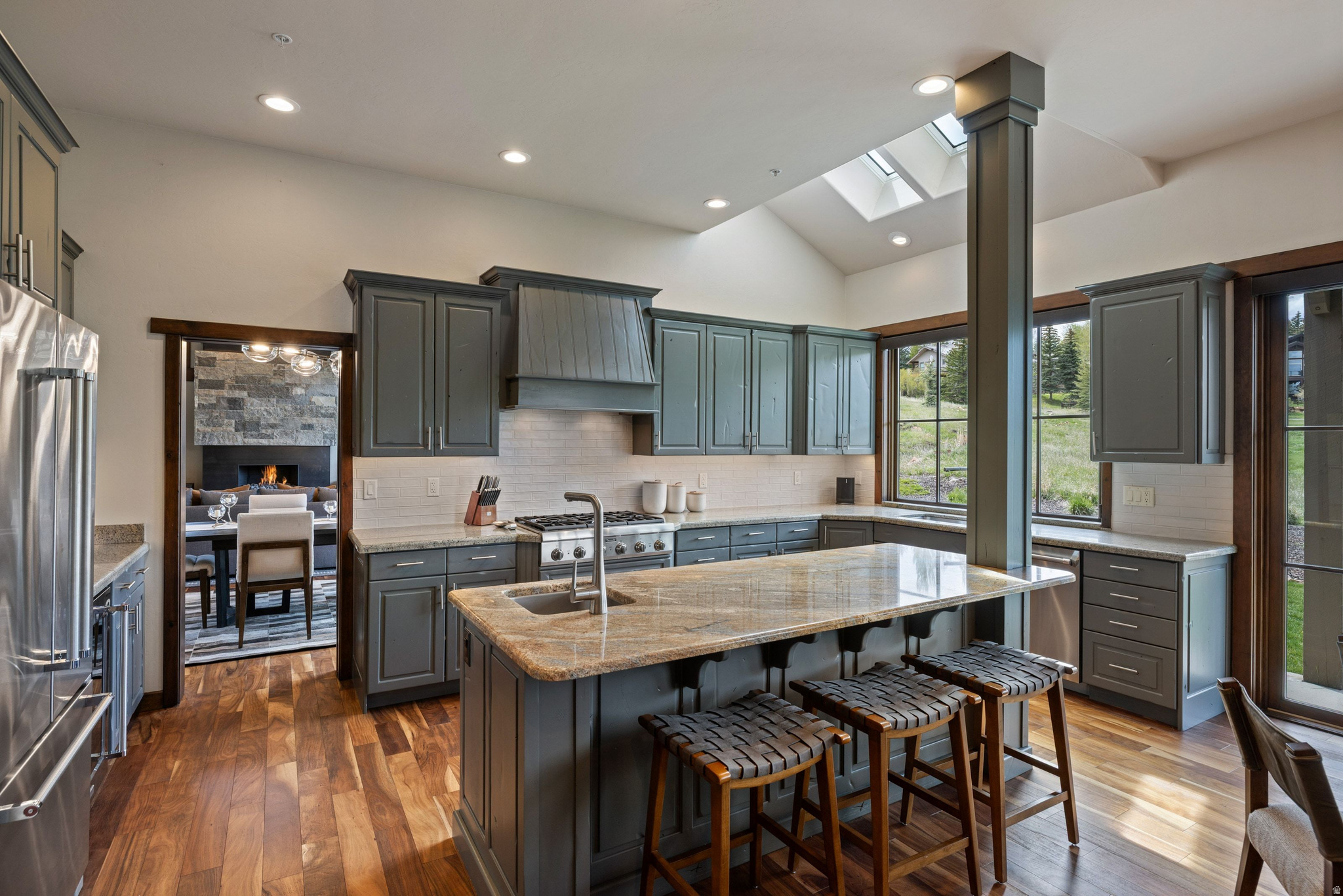 2904 AMERICAN SADDLER DR