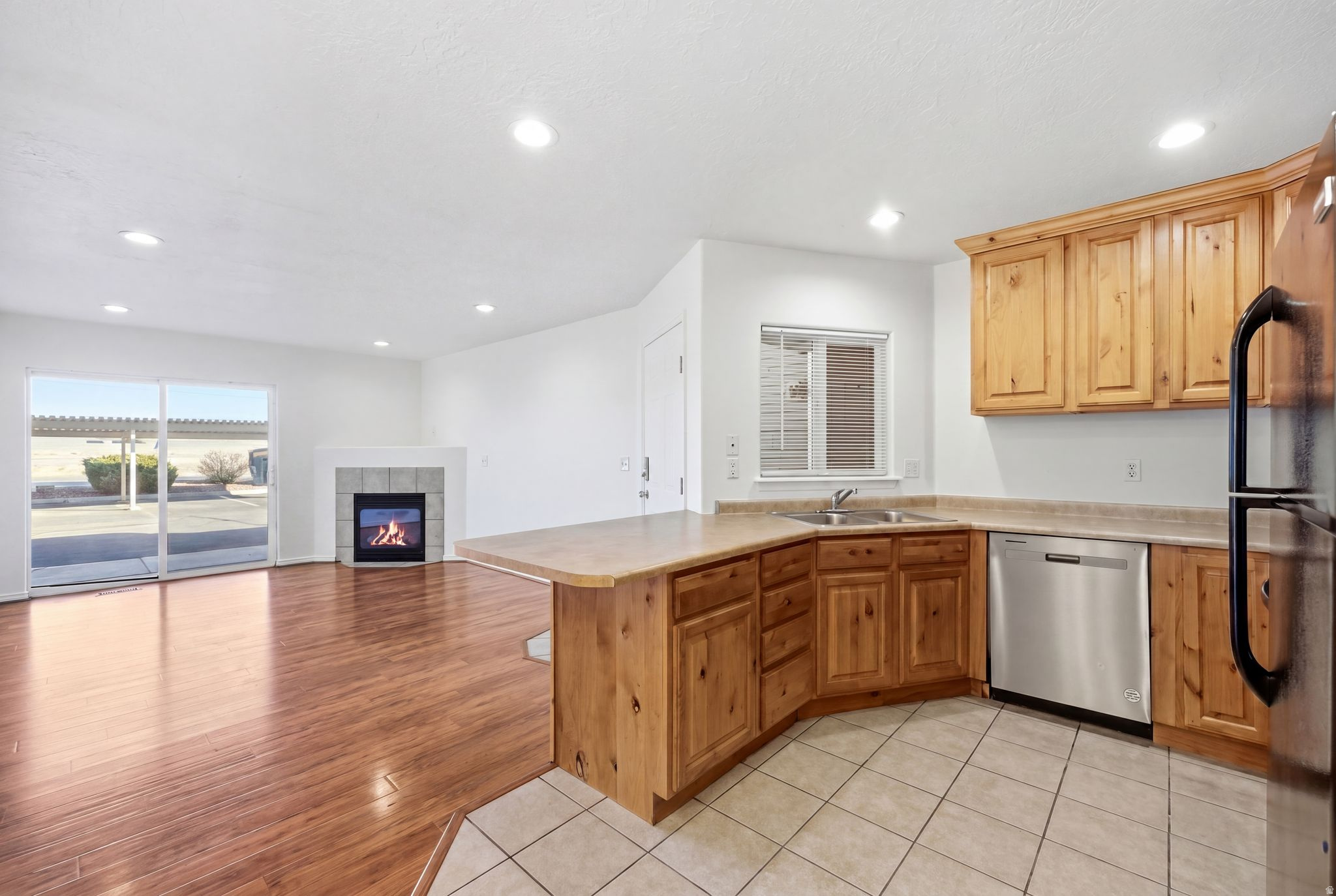 595 S MAIN ST #10