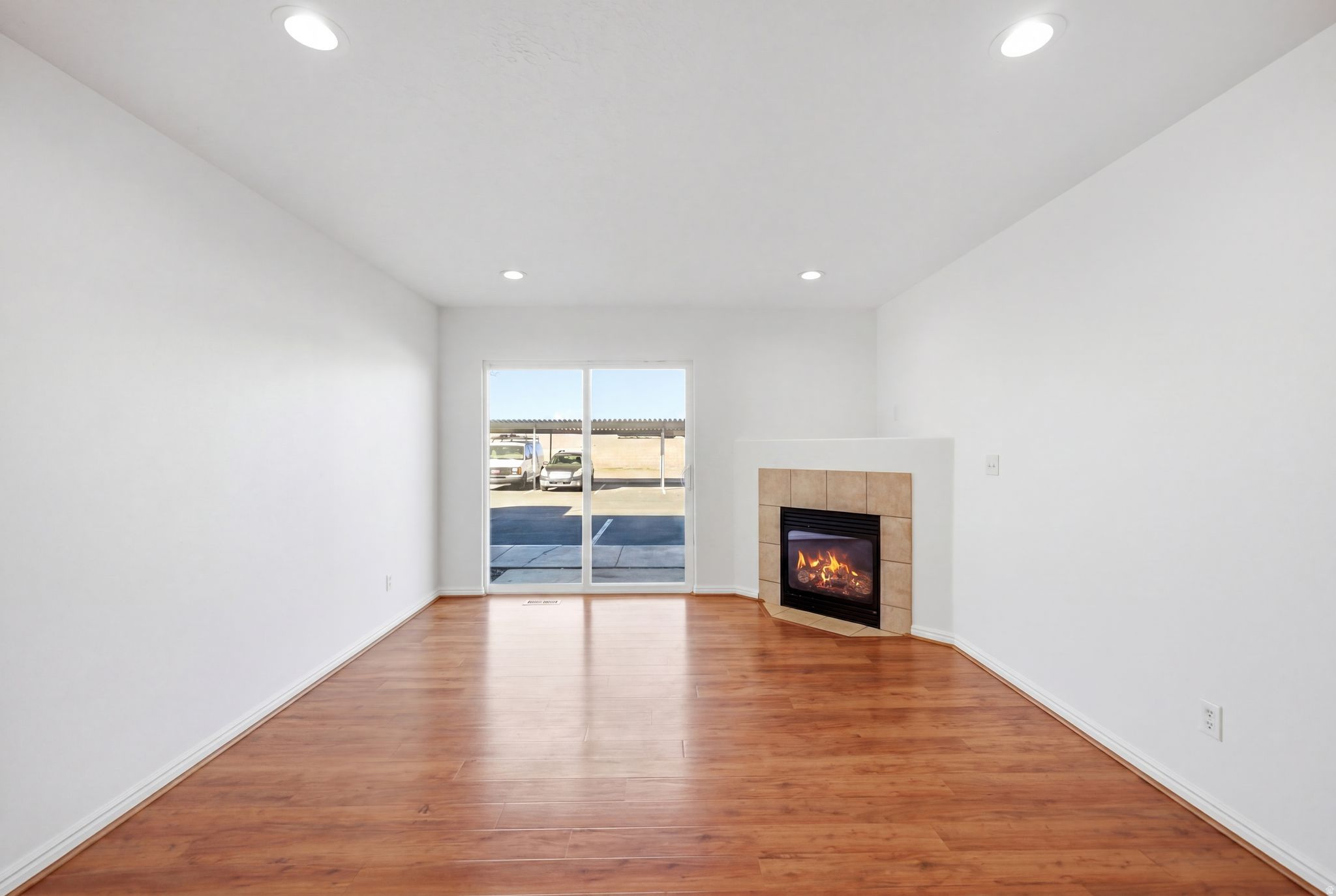 595 S MAIN ST #10