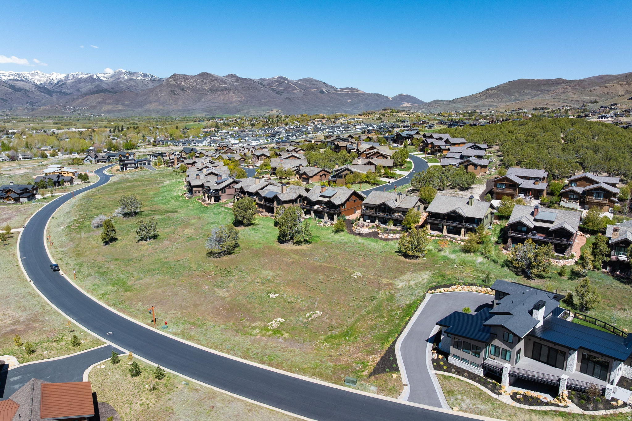 108 N HAYSTACK MOUNTAIN DR Unit: 7