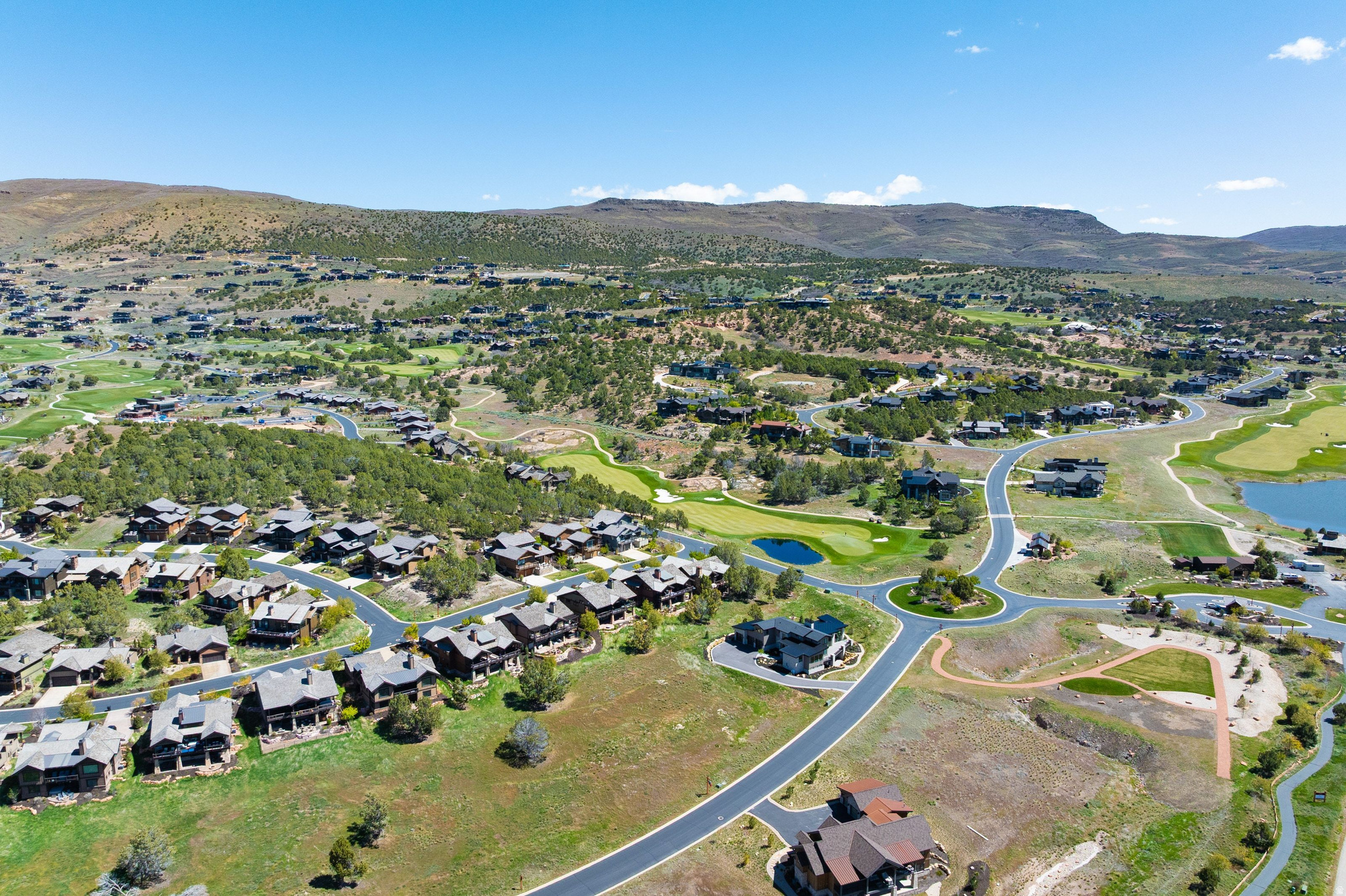 108 N HAYSTACK MOUNTAIN DR Unit: 7