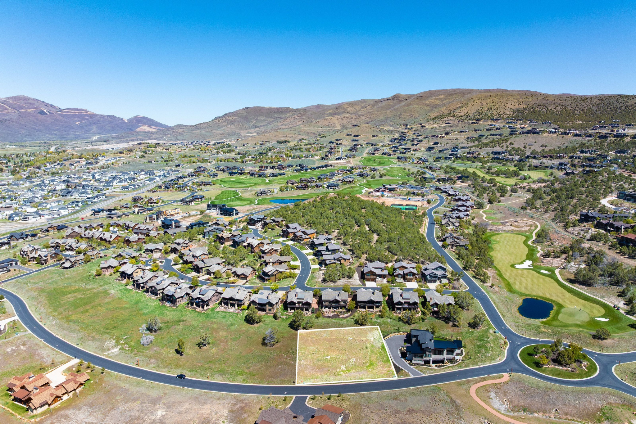108 N HAYSTACK MOUNTAIN DR Unit: 7