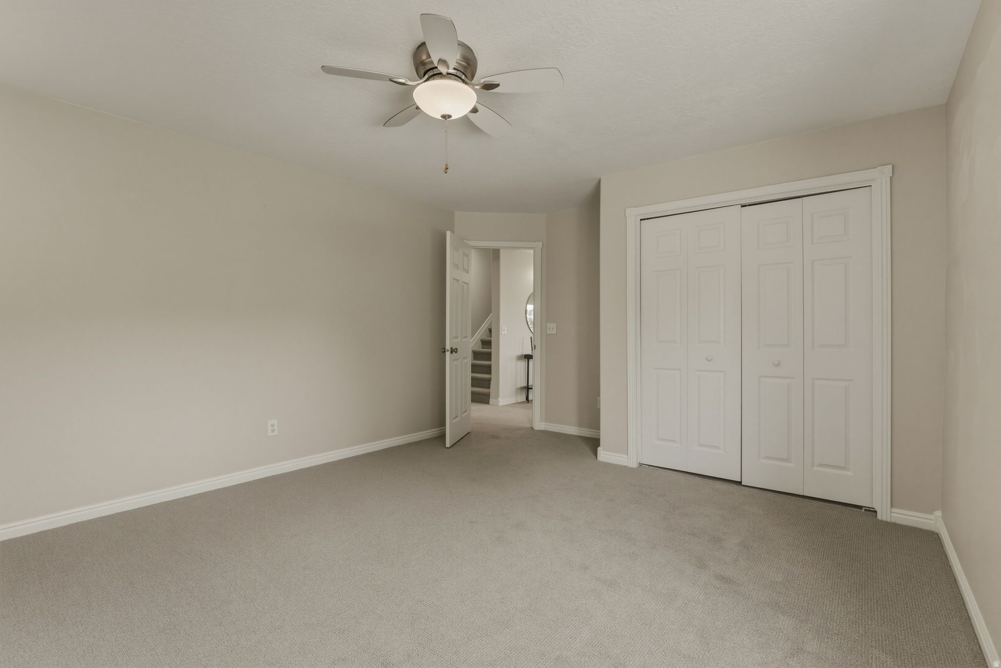 143 N VALLEY VIEW DR