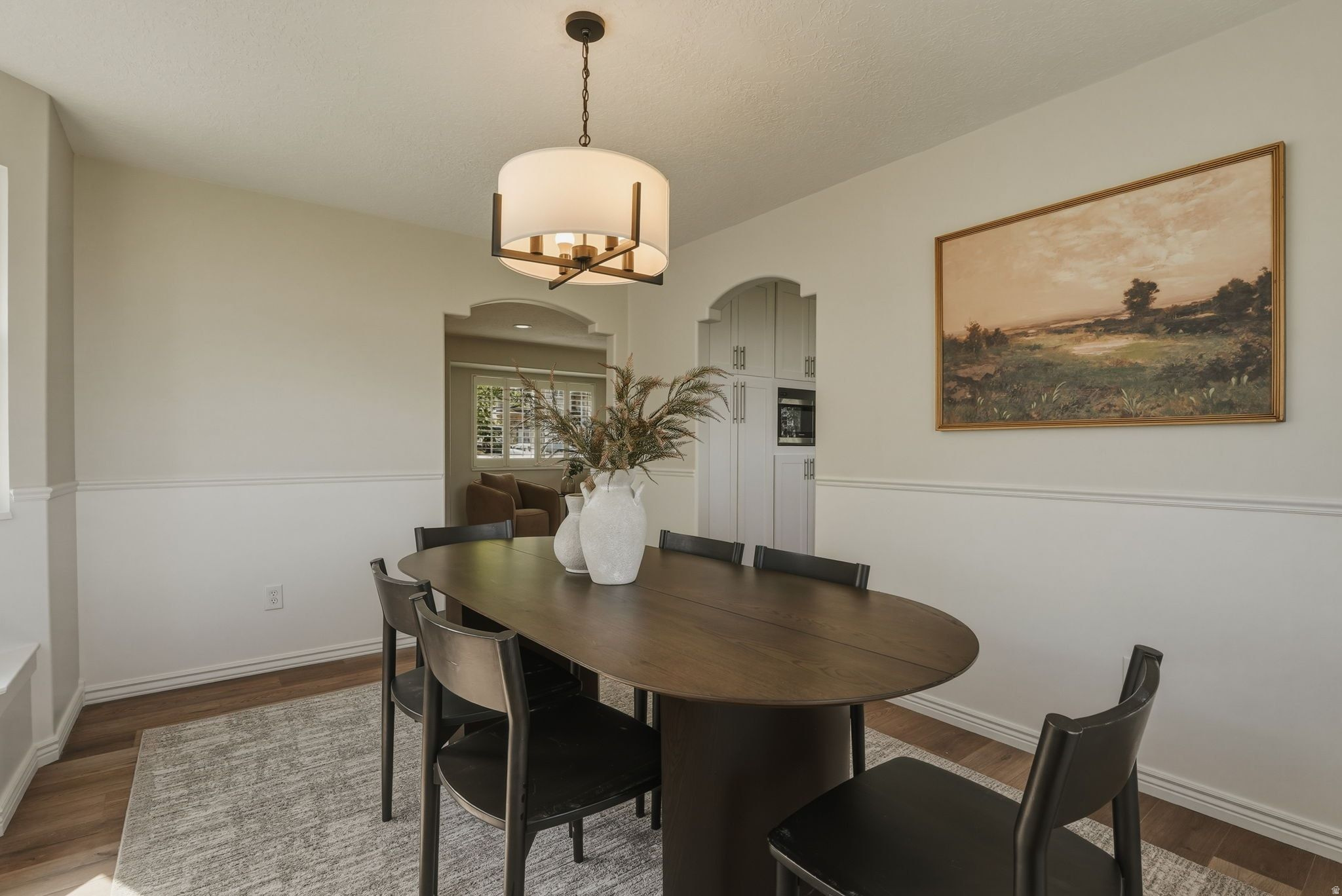 143 N VALLEY VIEW DR