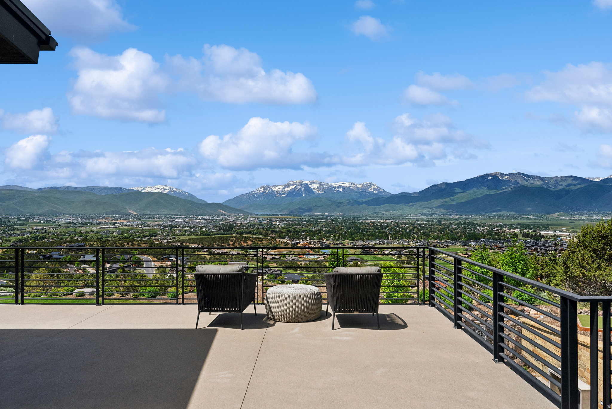 831 N EXPLORER PEAK DR
