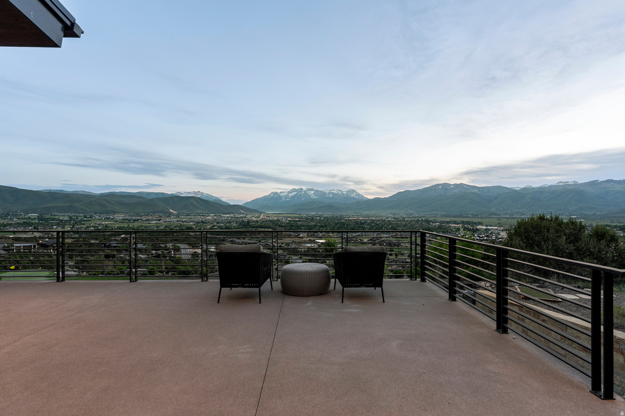 831 N EXPLORER PEAK DR