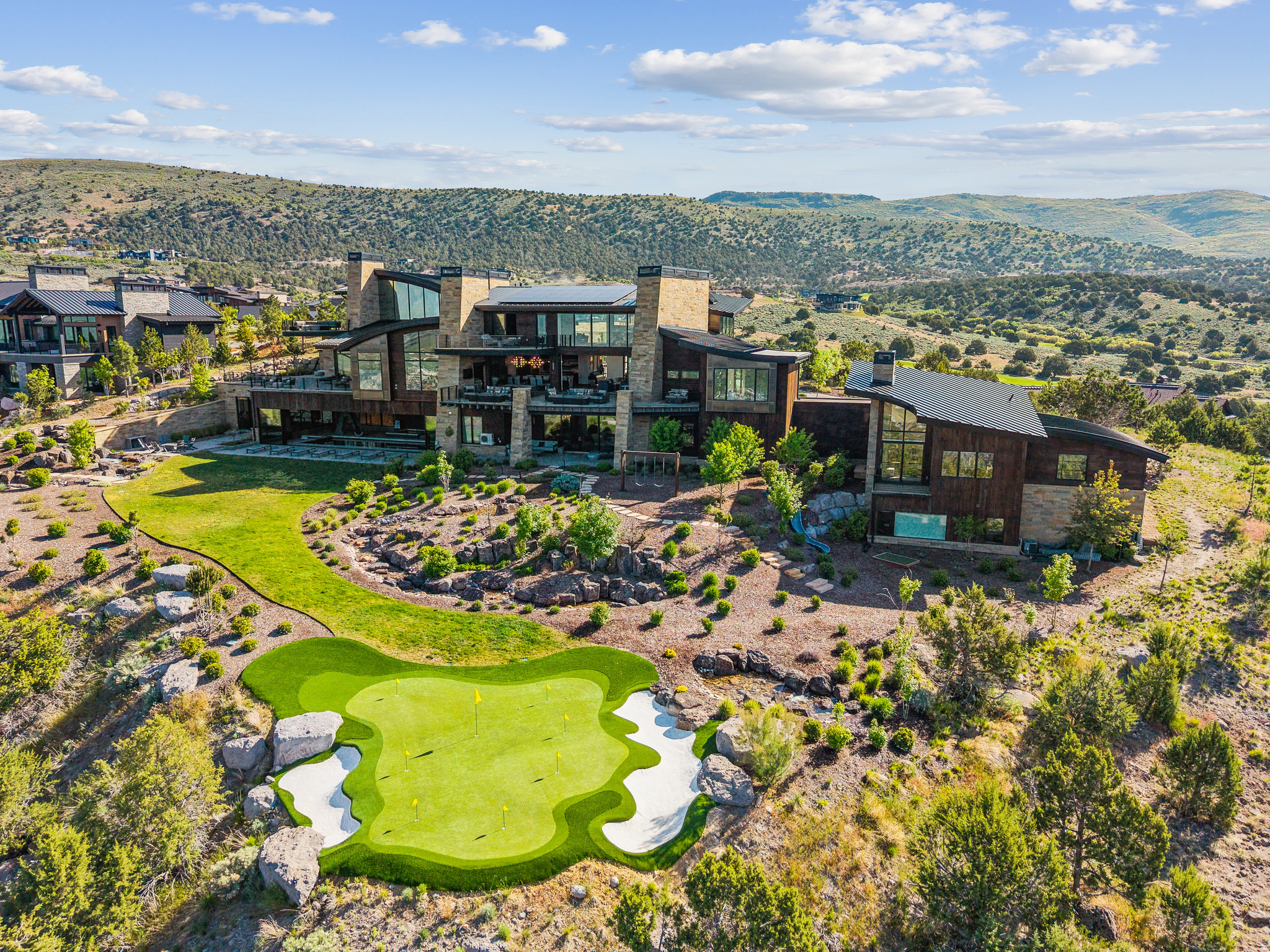 831 N EXPLORER PEAK DR