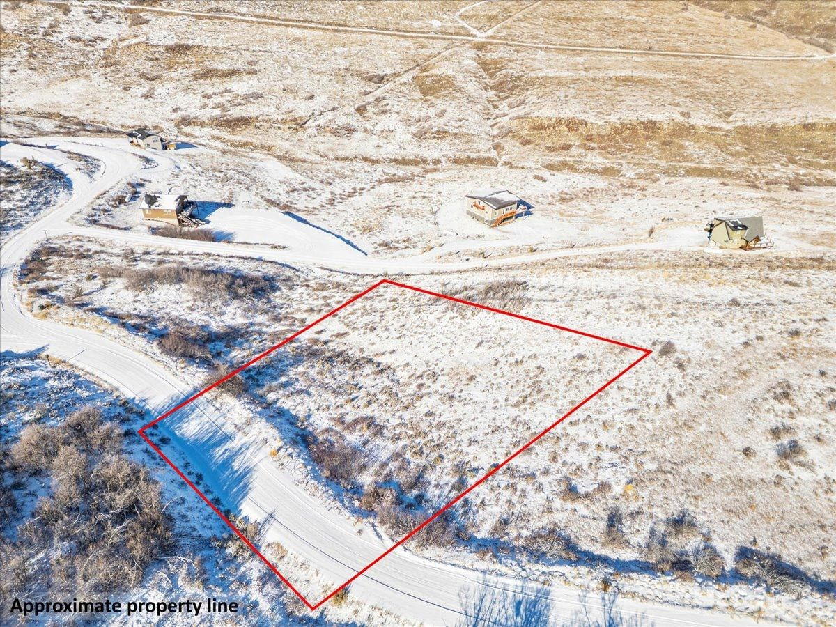 403 E HOLLOW DR Unit: 7