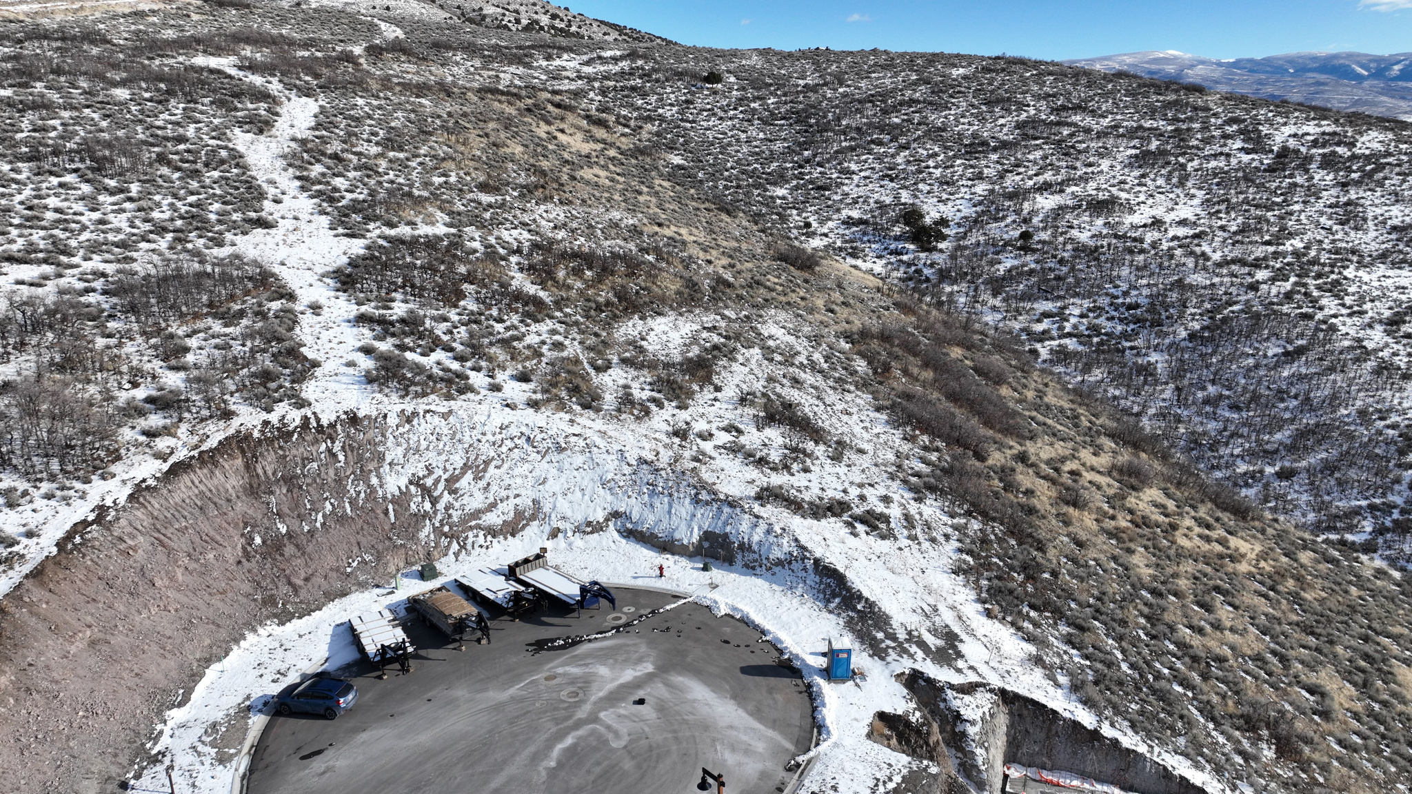 1377 E COYOTE VIEW CIR