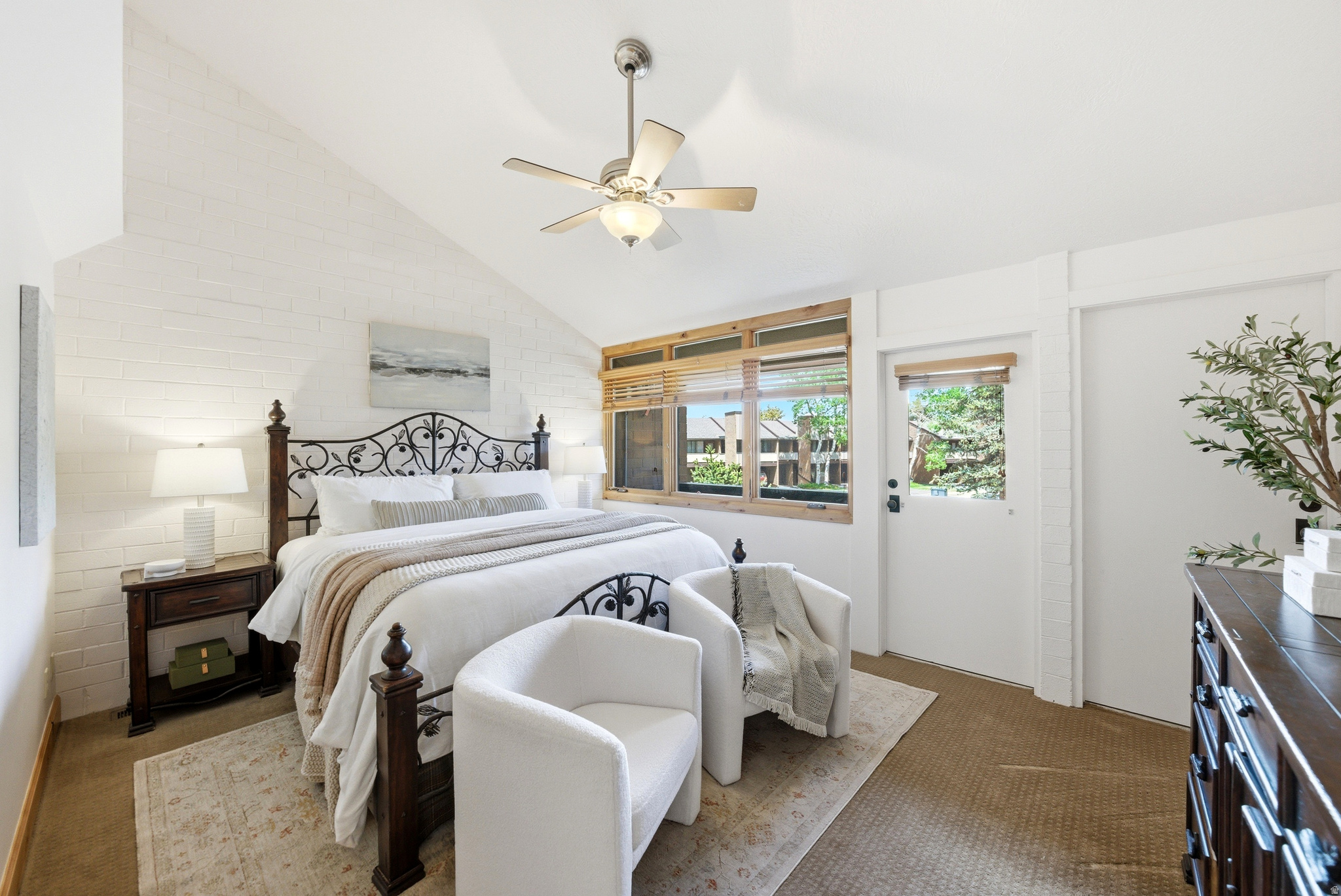 1725 CAPTAIN MOLLY DR
