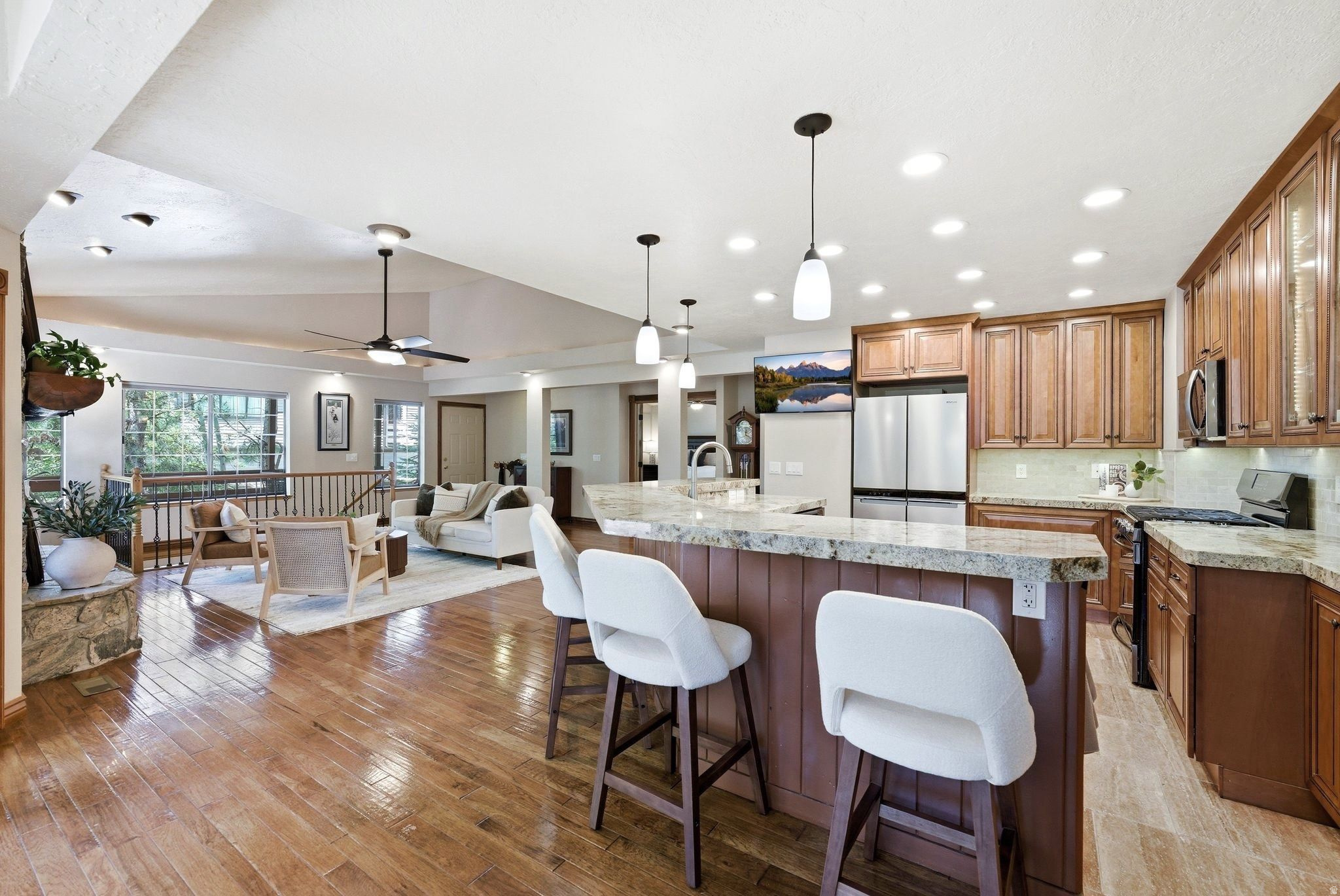 3057 ELK RUN DR